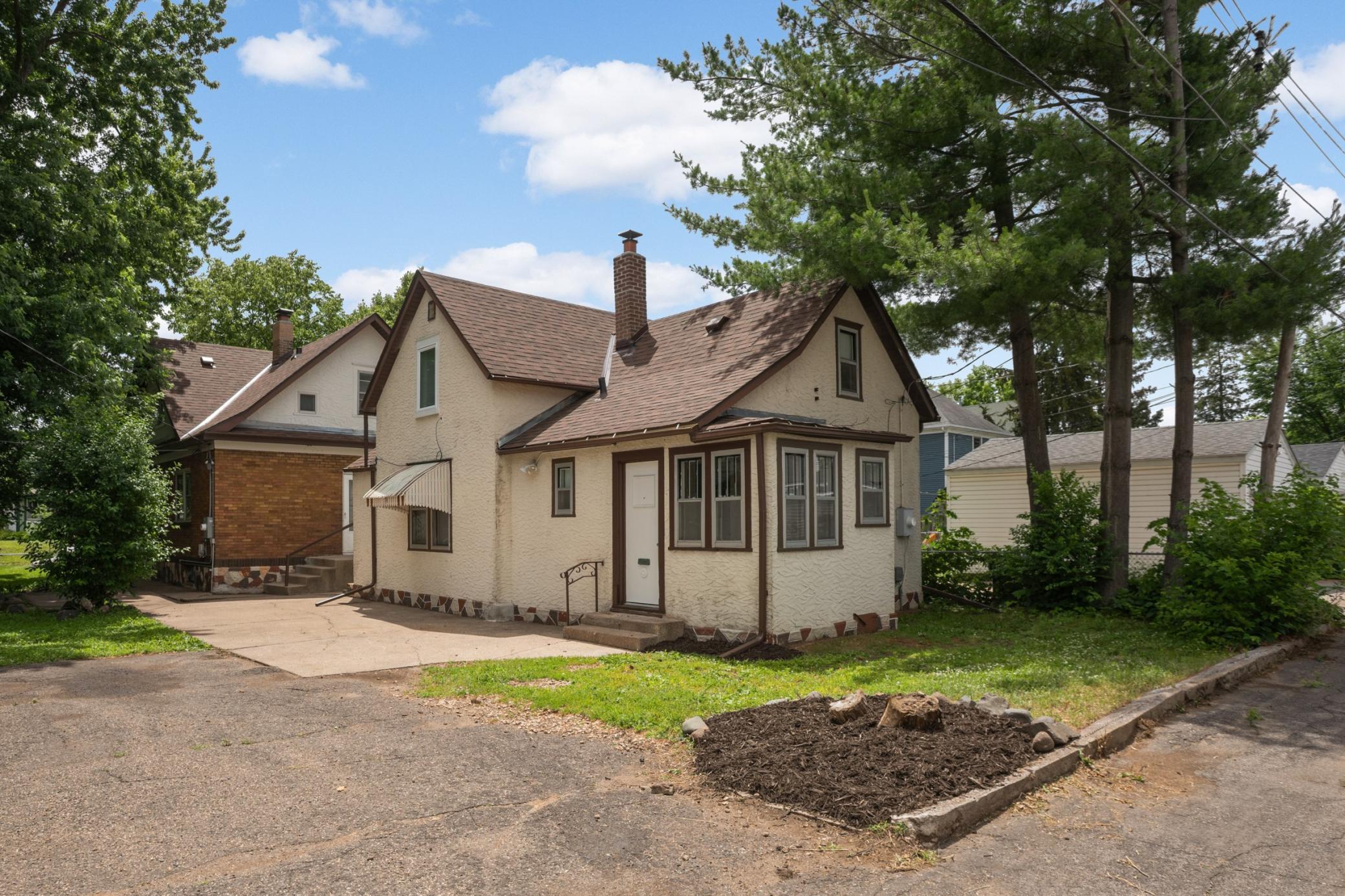 main property photo 24