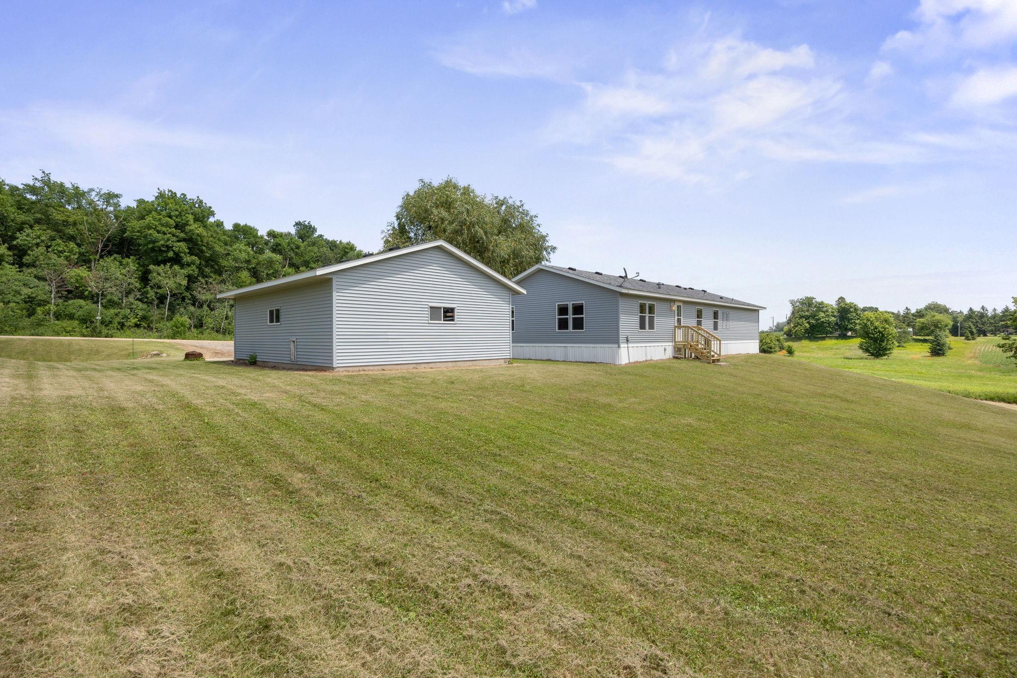 main property photo 23