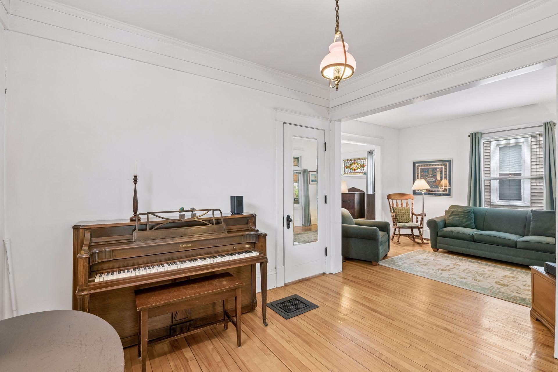 main property photo 3