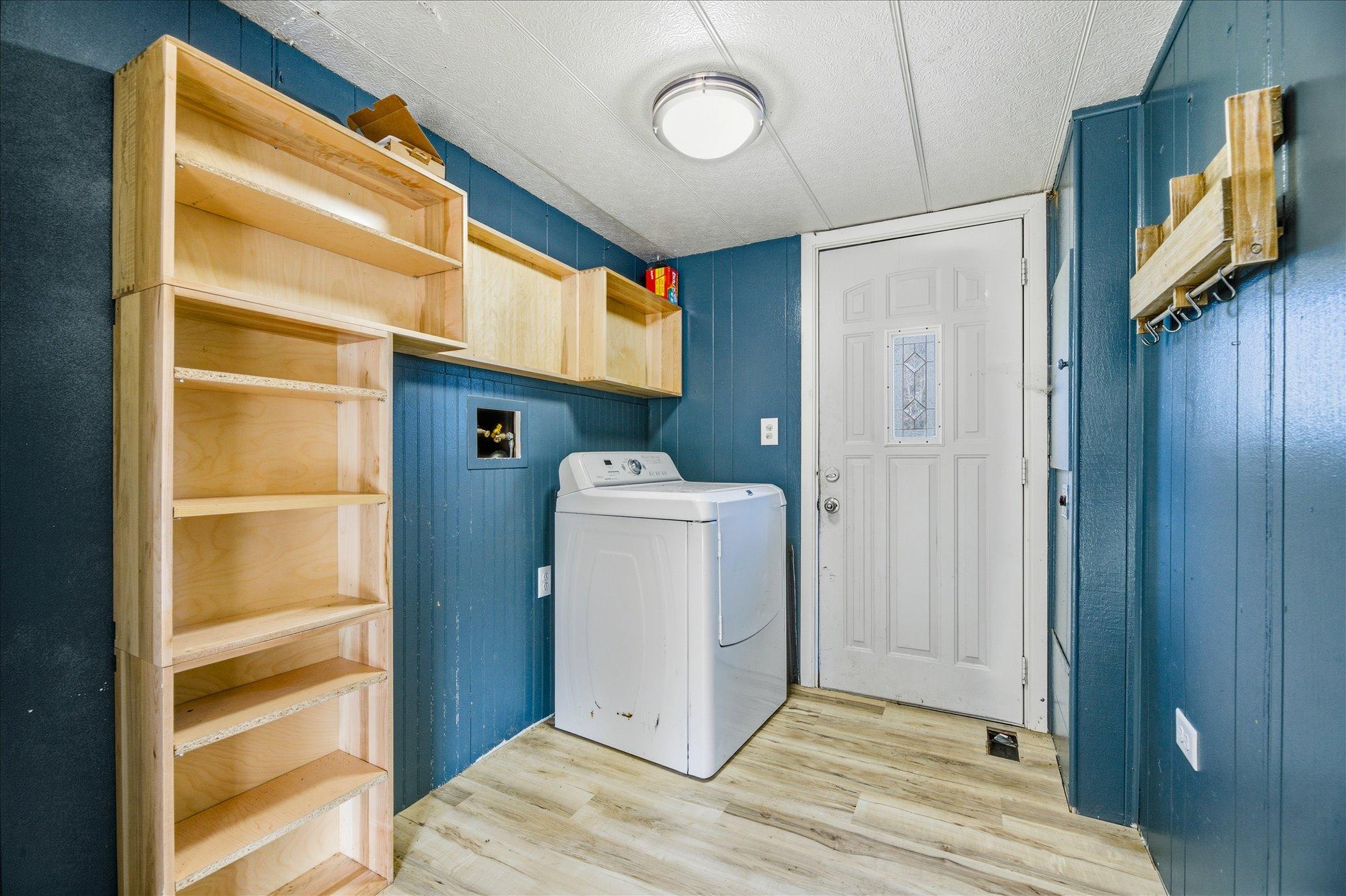 main property photo 17