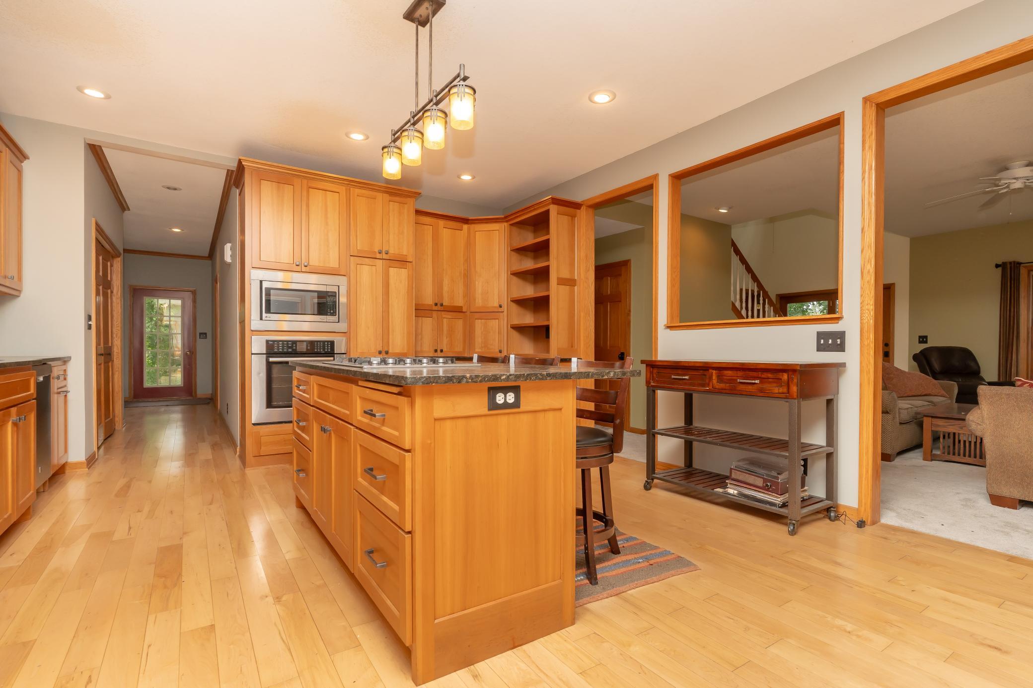 main property photo 5