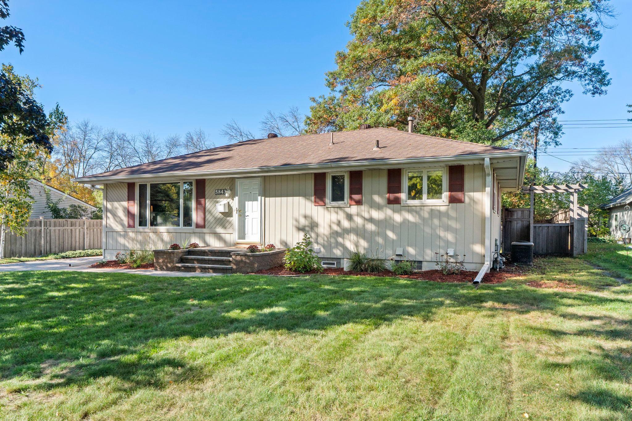 main property photo 3