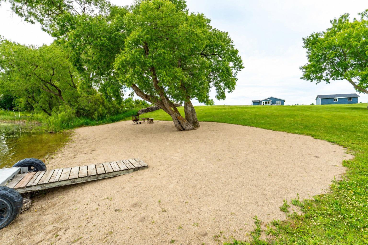 main property photo 35