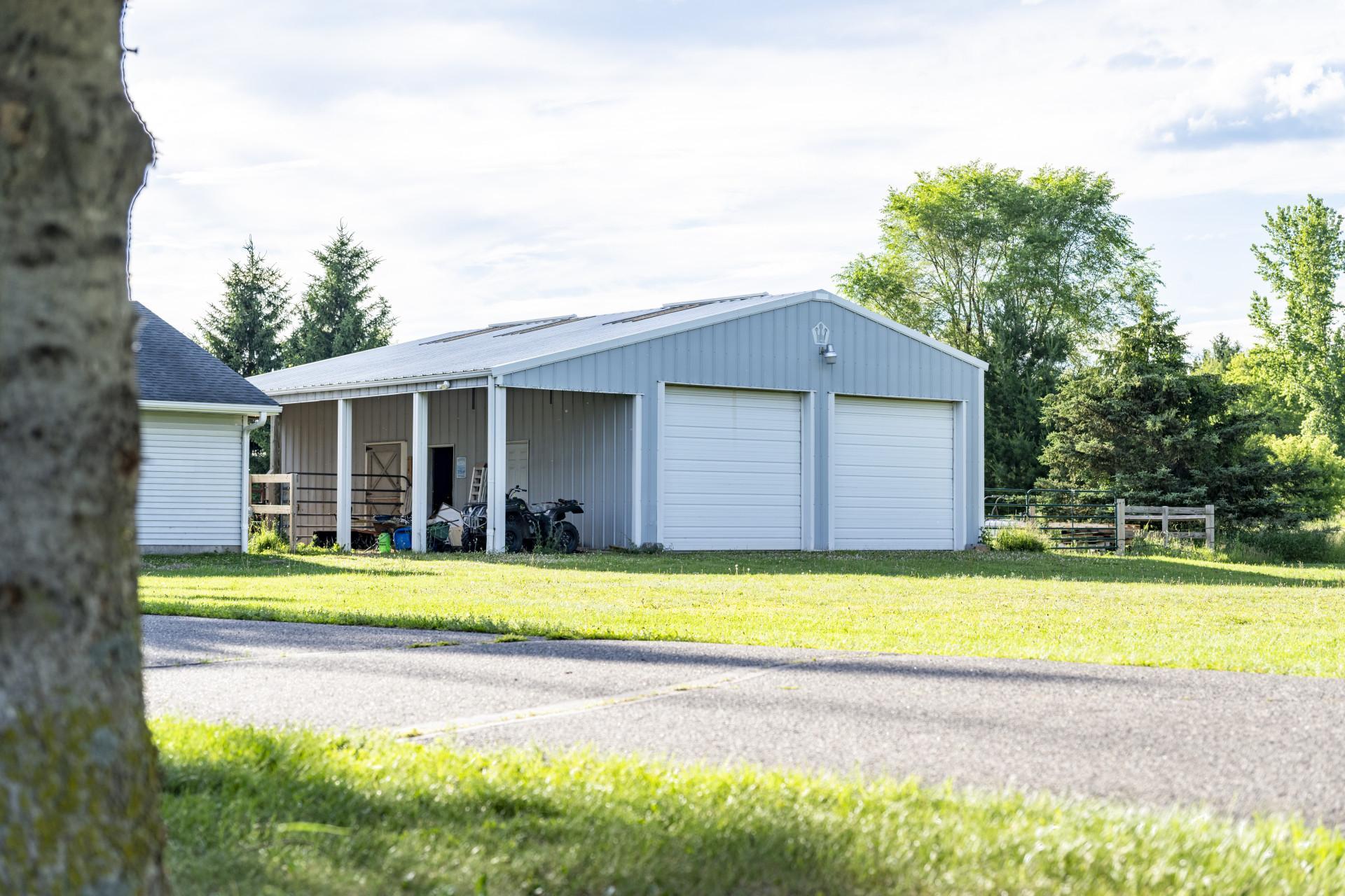 main property photo 23