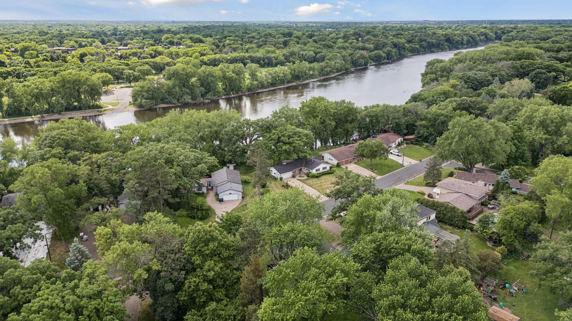main property photo 43