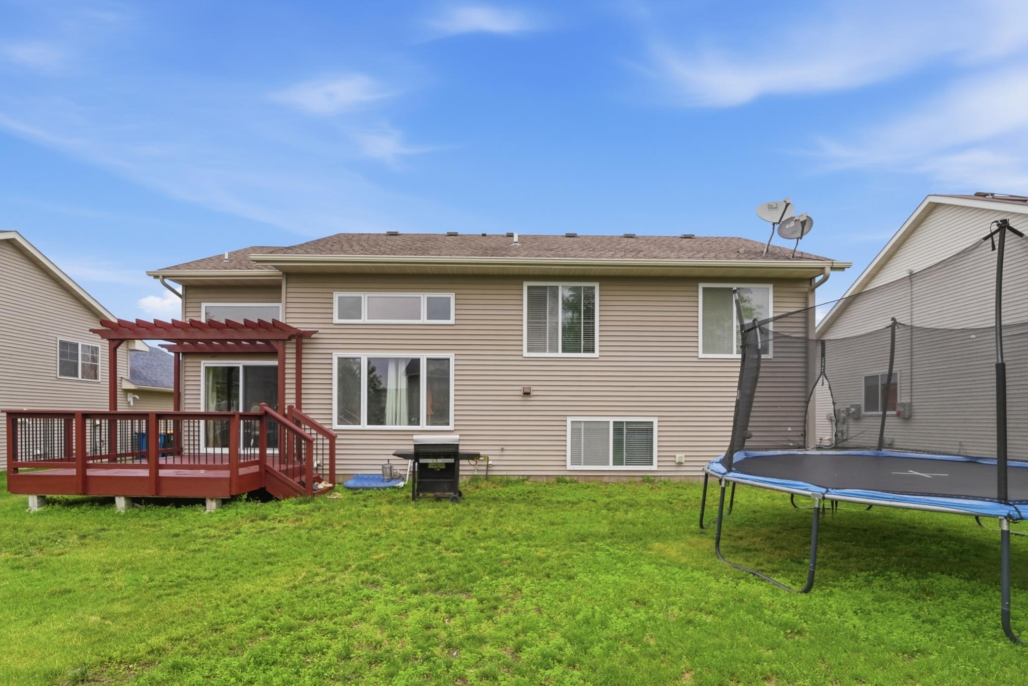 main property photo 8