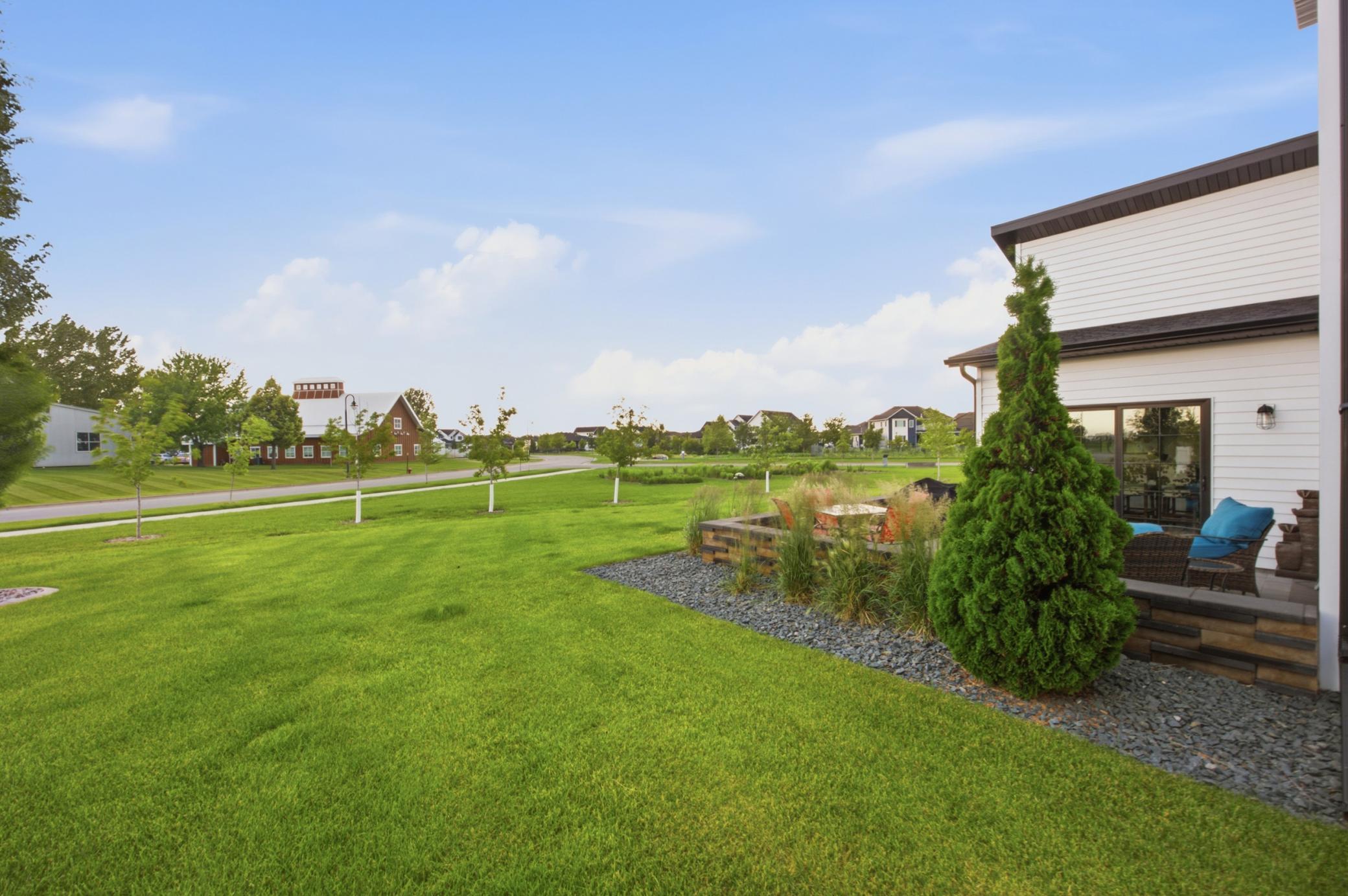 main property photo 24