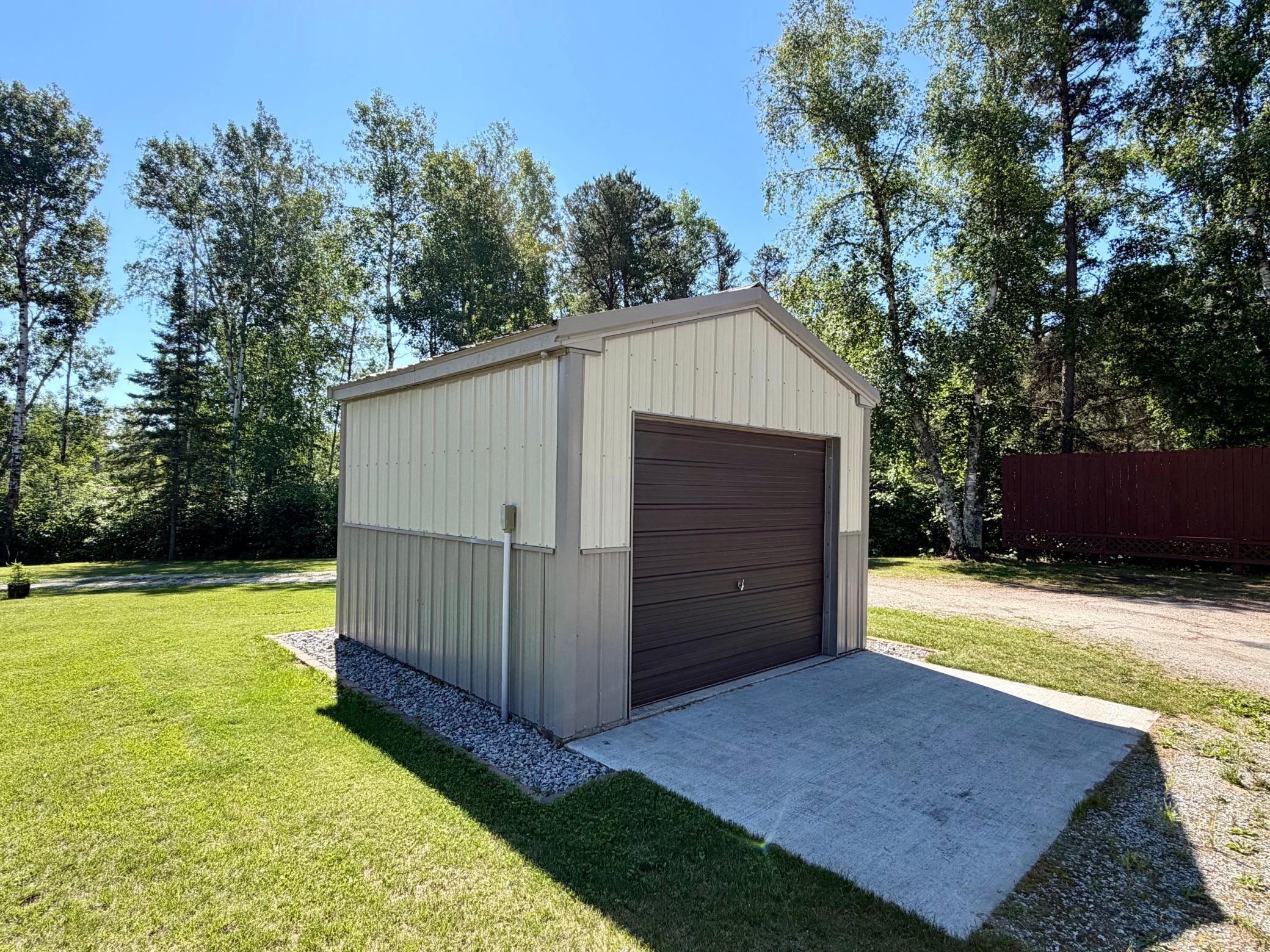 main property photo 21