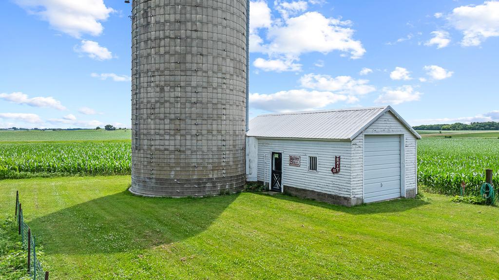 main property photo 49