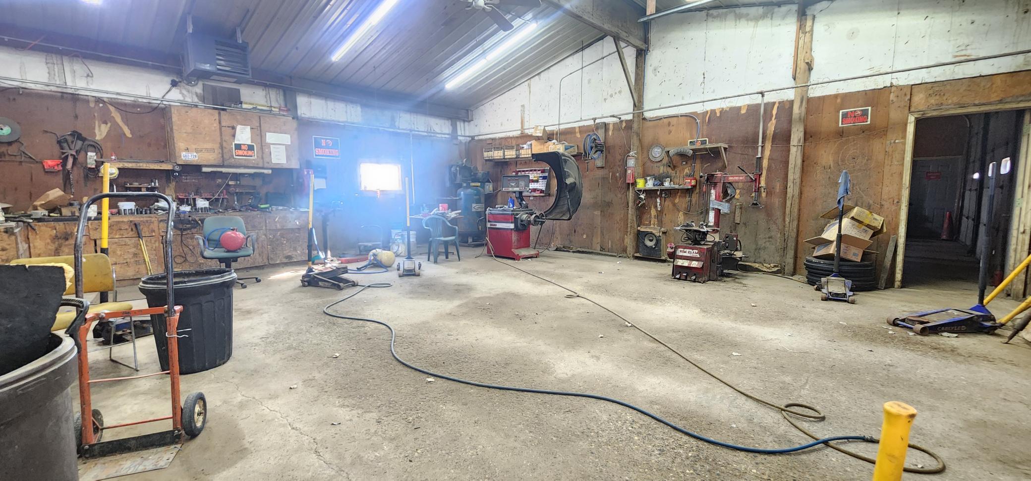main property photo 15