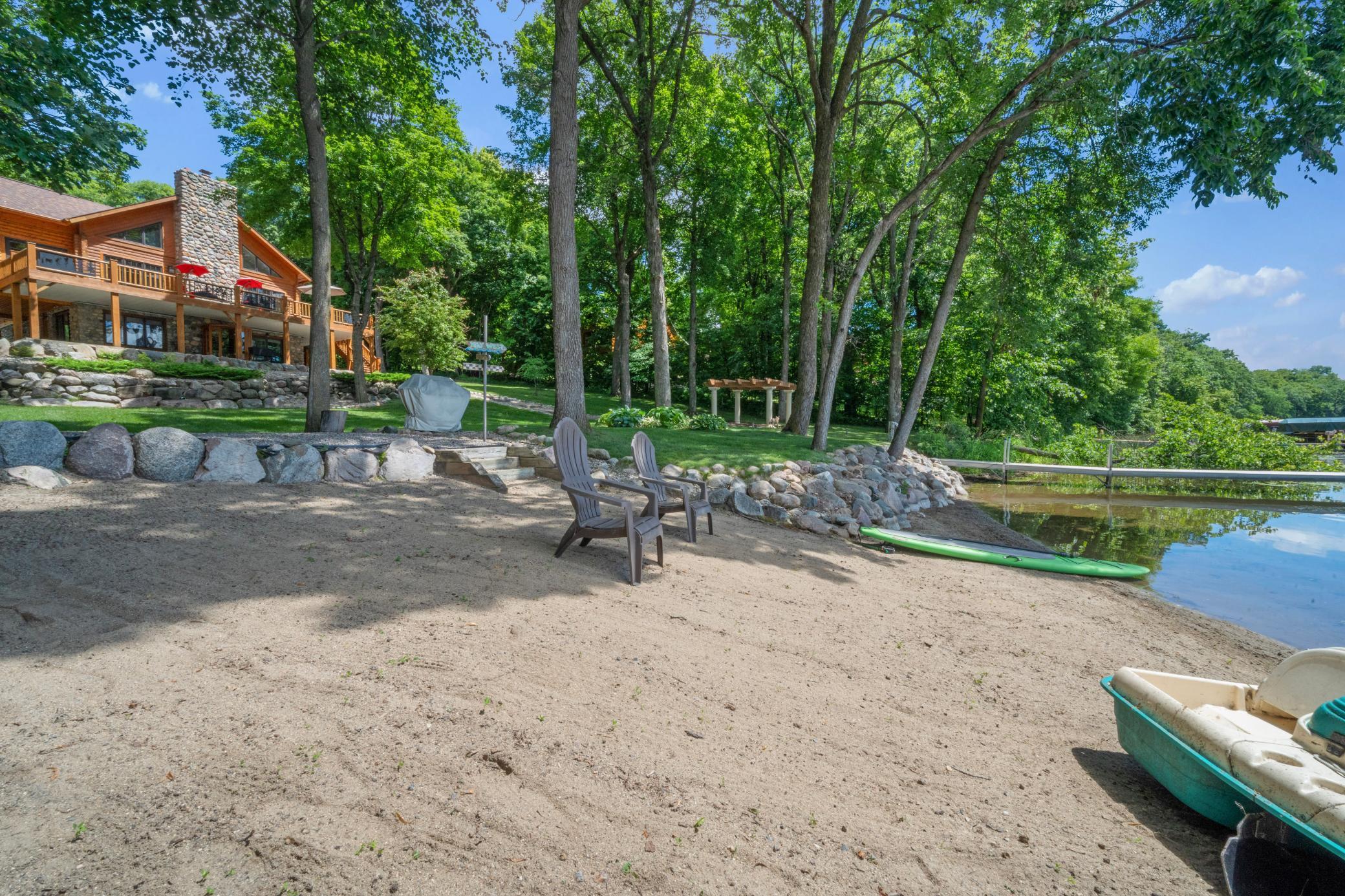 main property photo 5