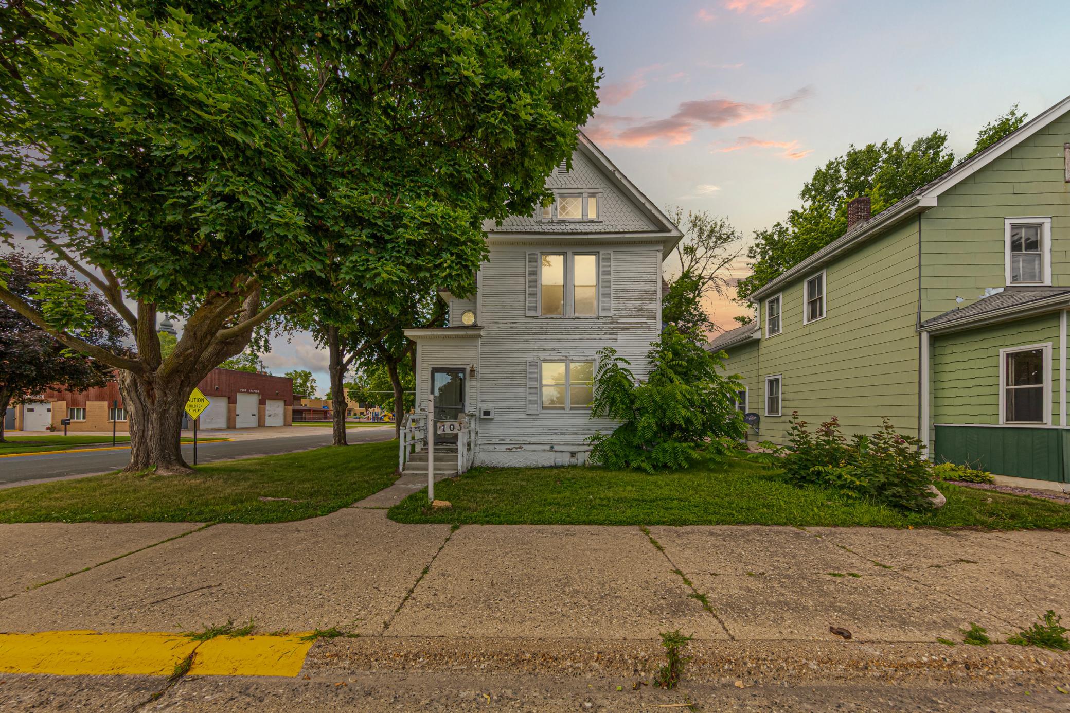 main property photo 3