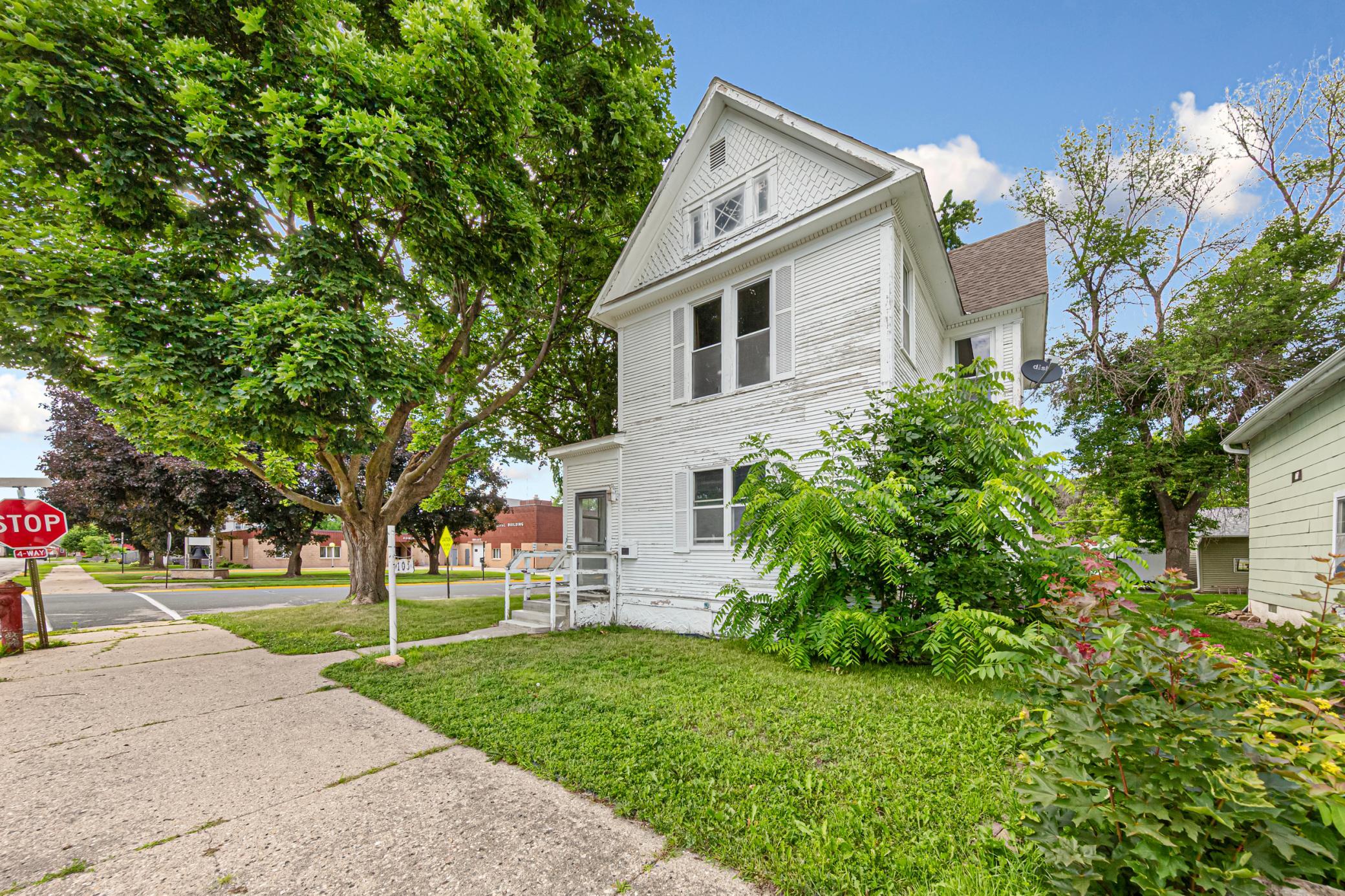 main property photo 4