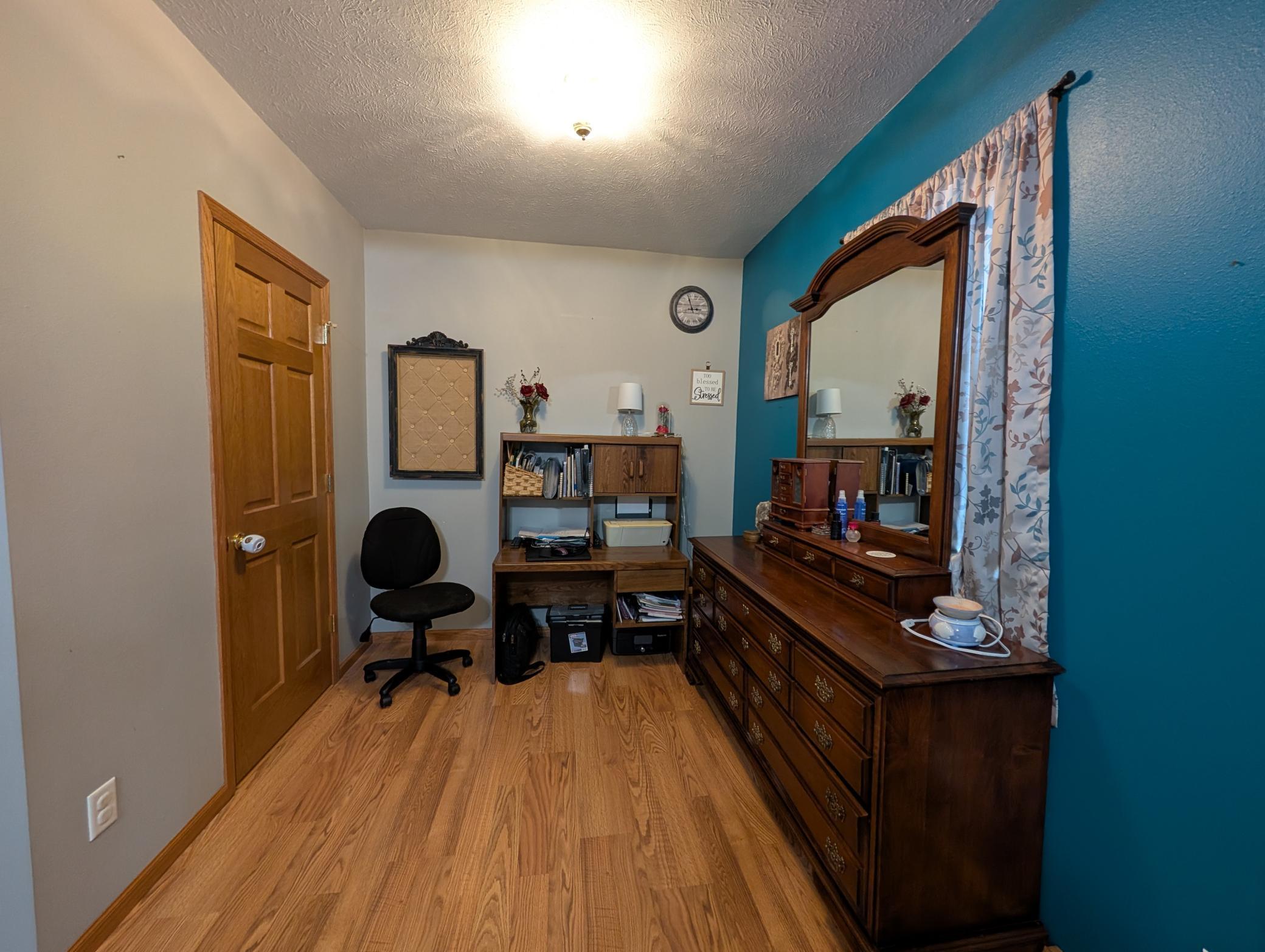 main property photo 16