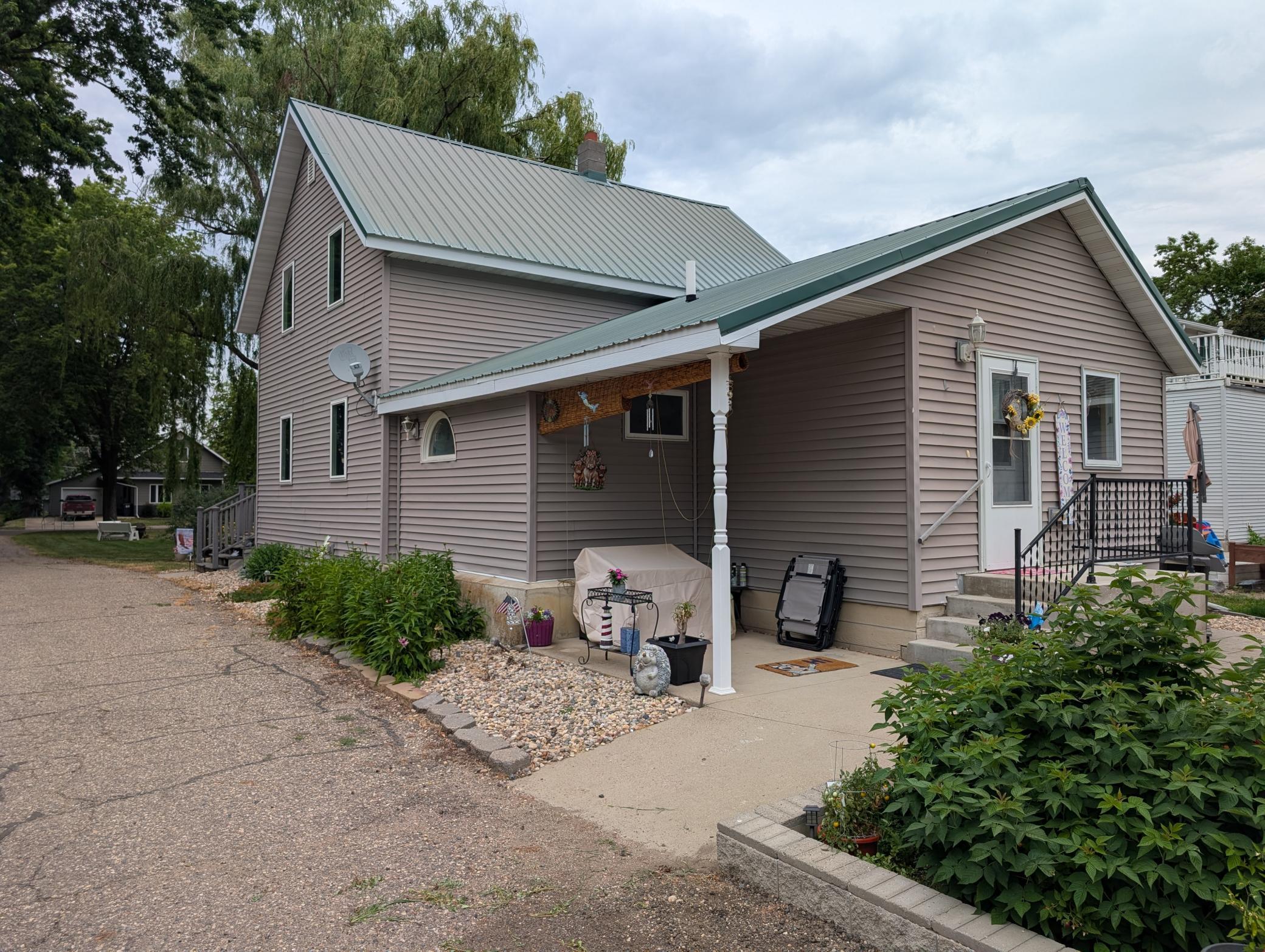 main property photo 23