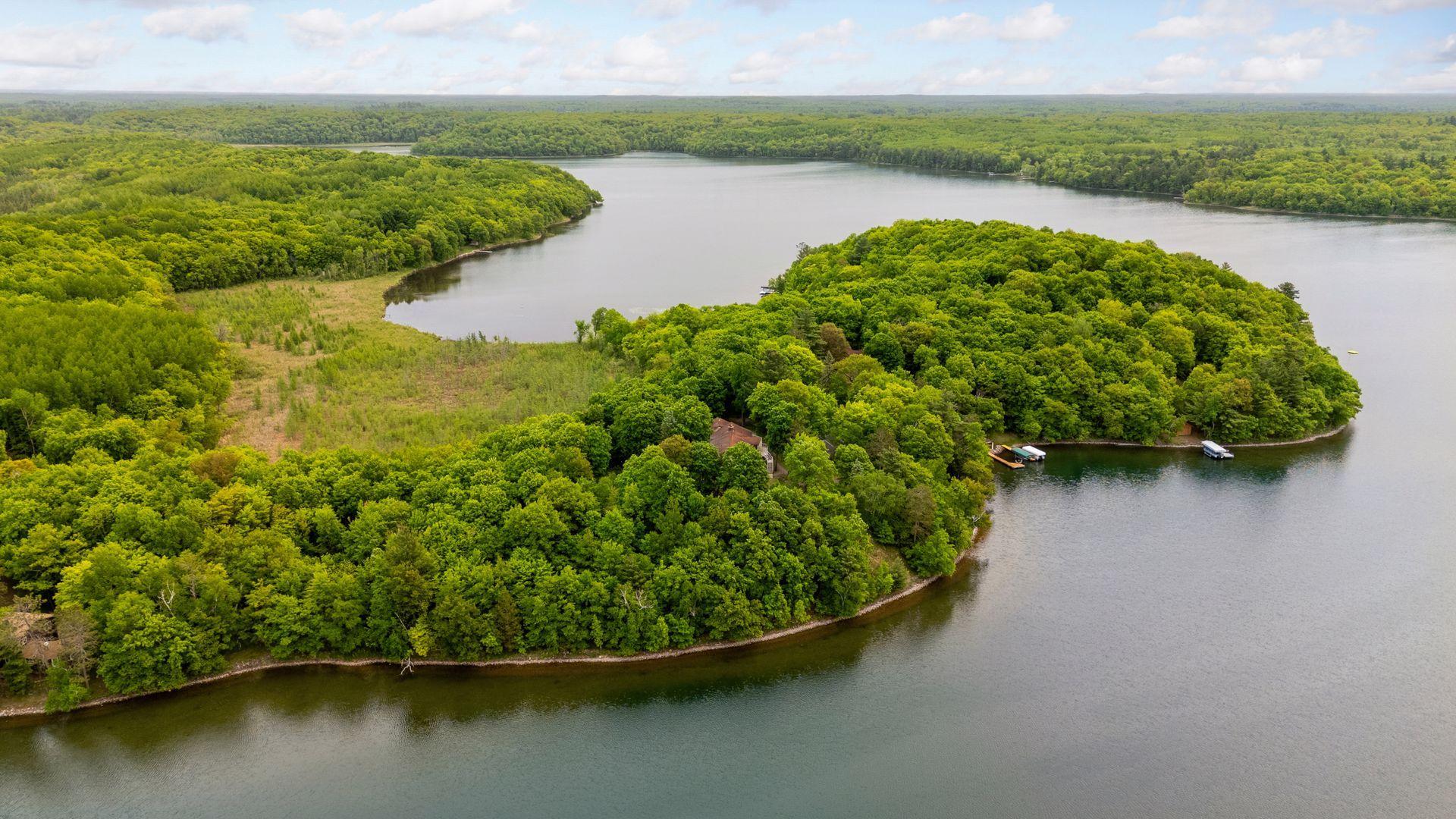 main property photo 8