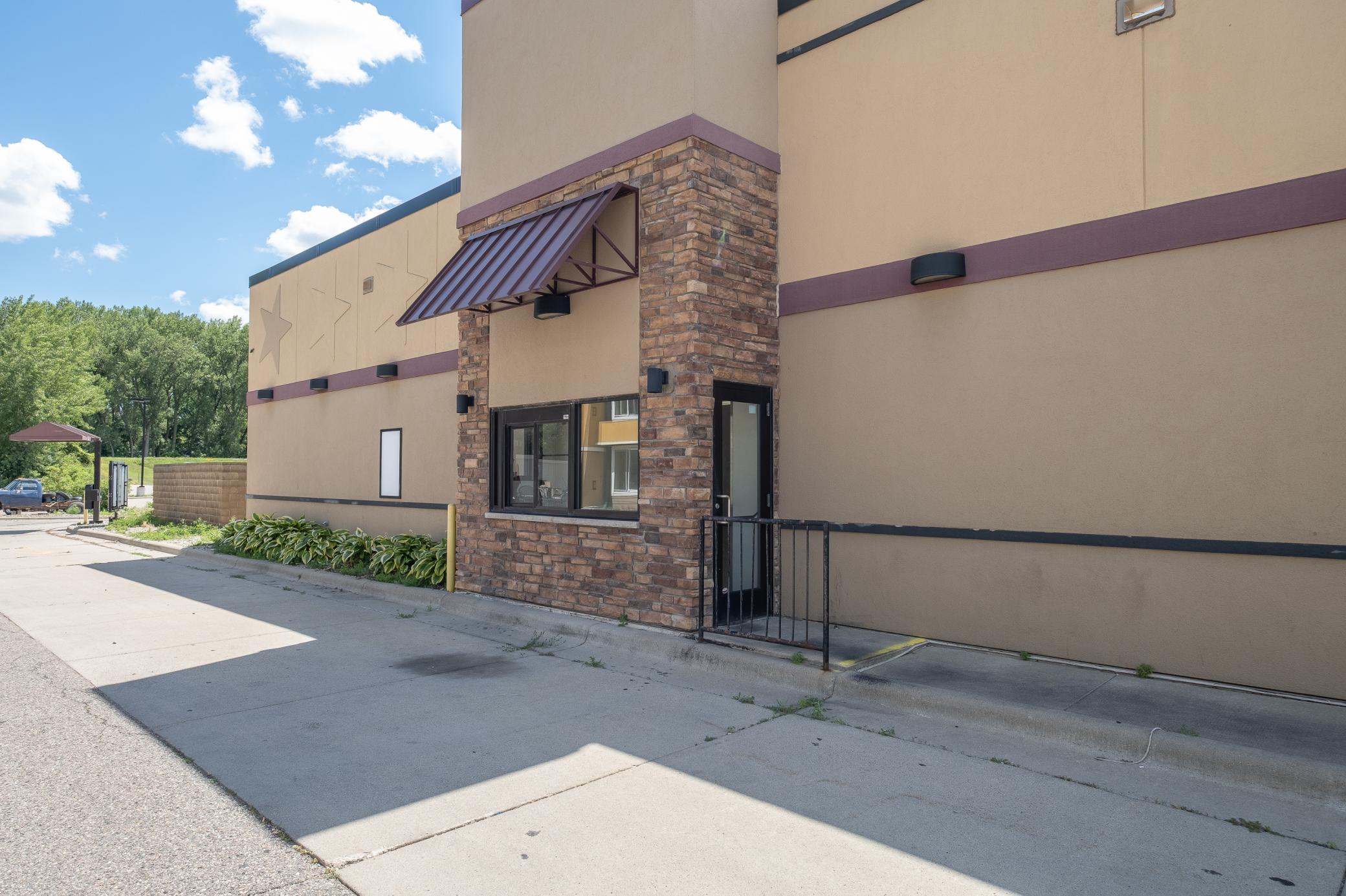 main property photo 18