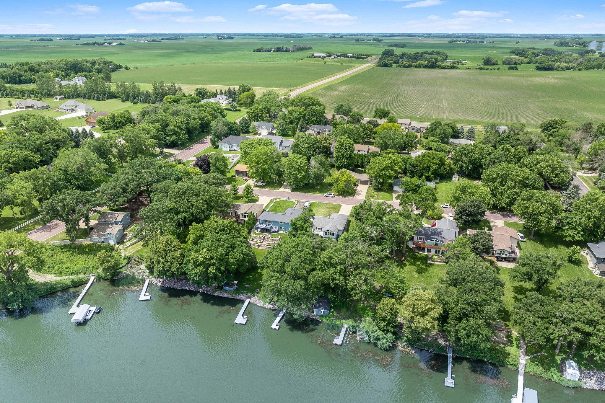 main property photo 14