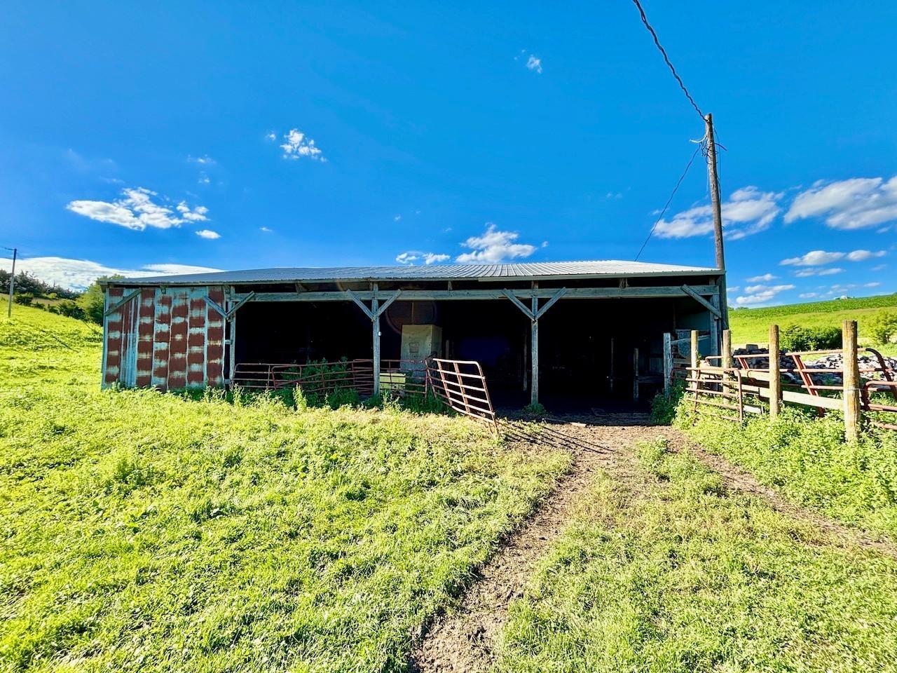 main property photo 12