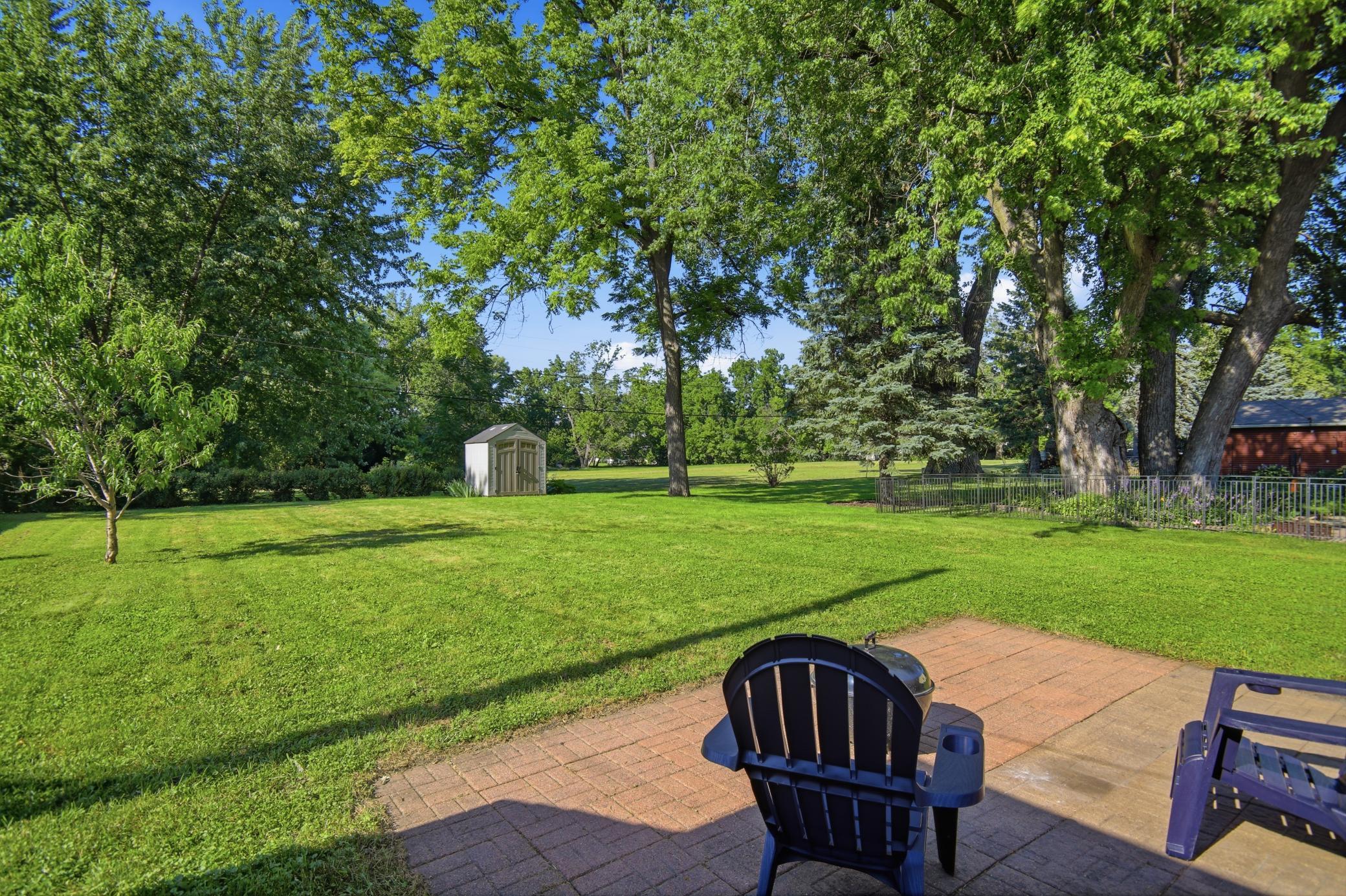 main property photo 23