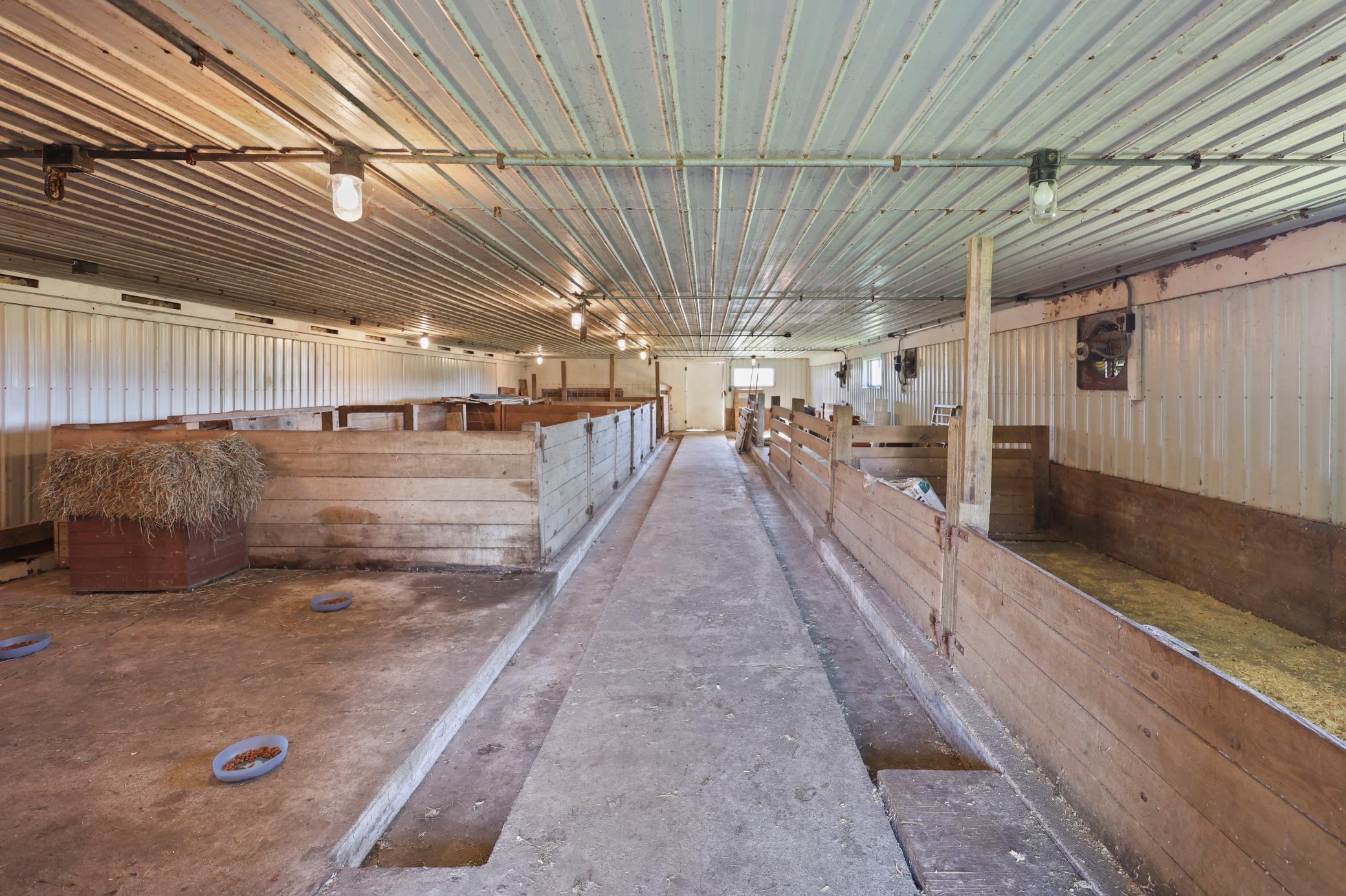 main property photo 45