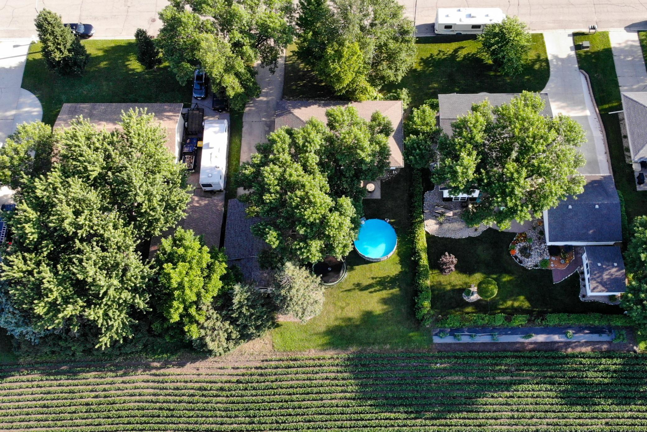 main property photo 33
