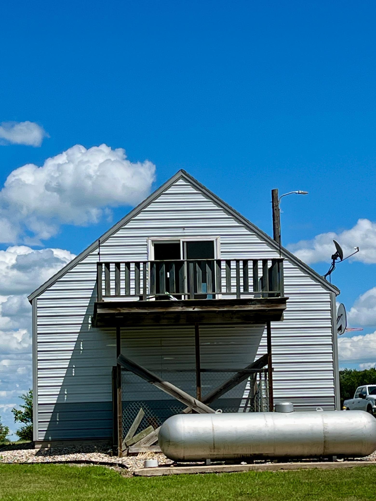 main property photo 39