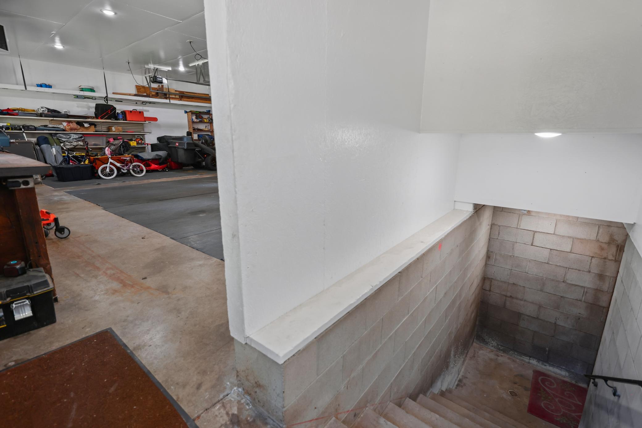 main property photo 82