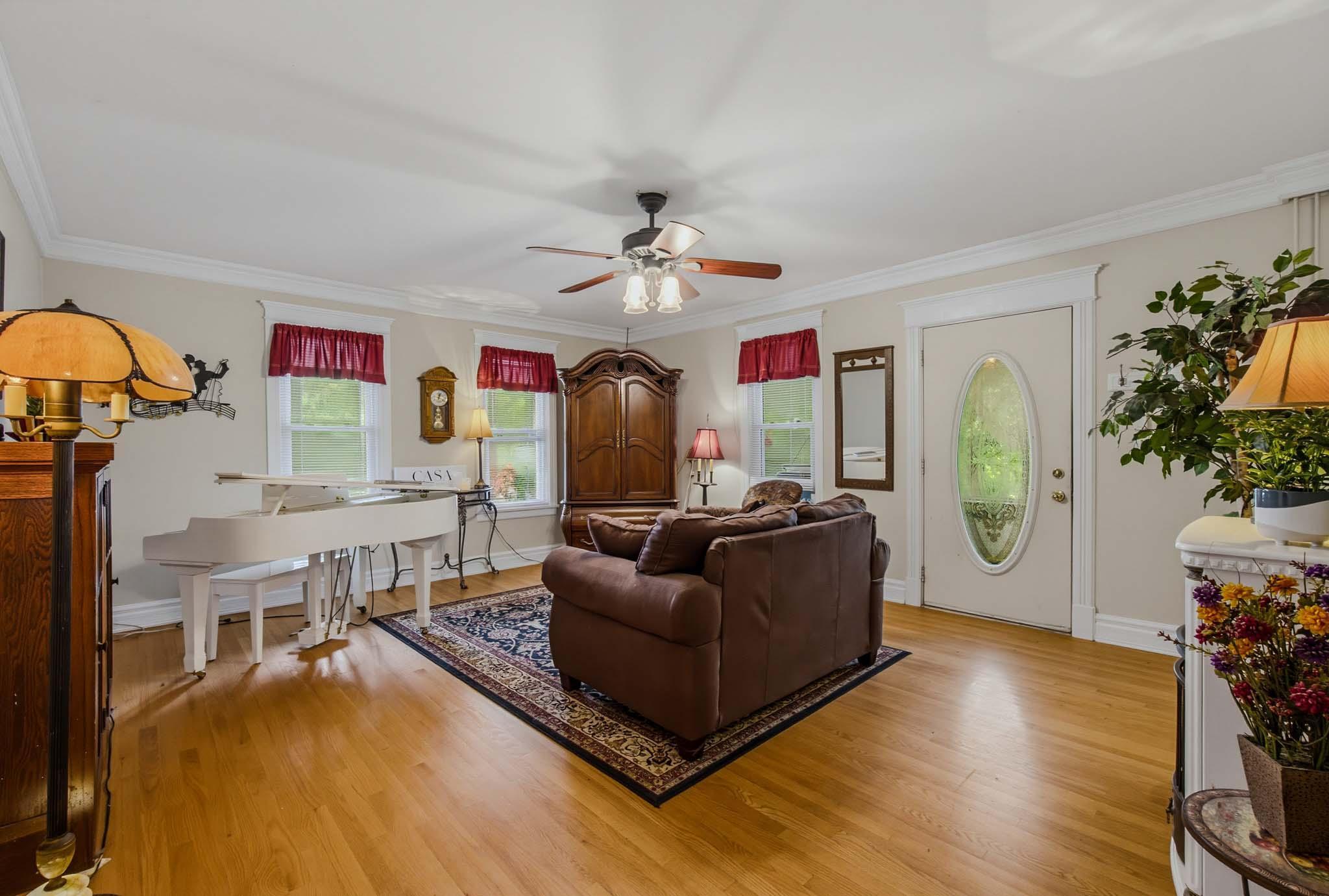 main property photo 17