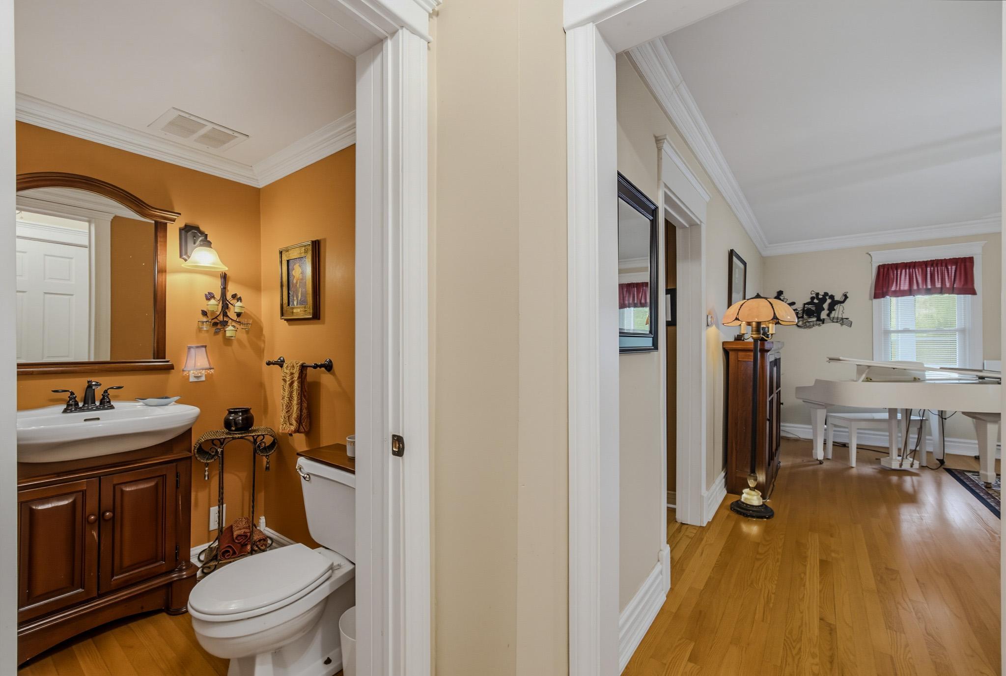 main property photo 30