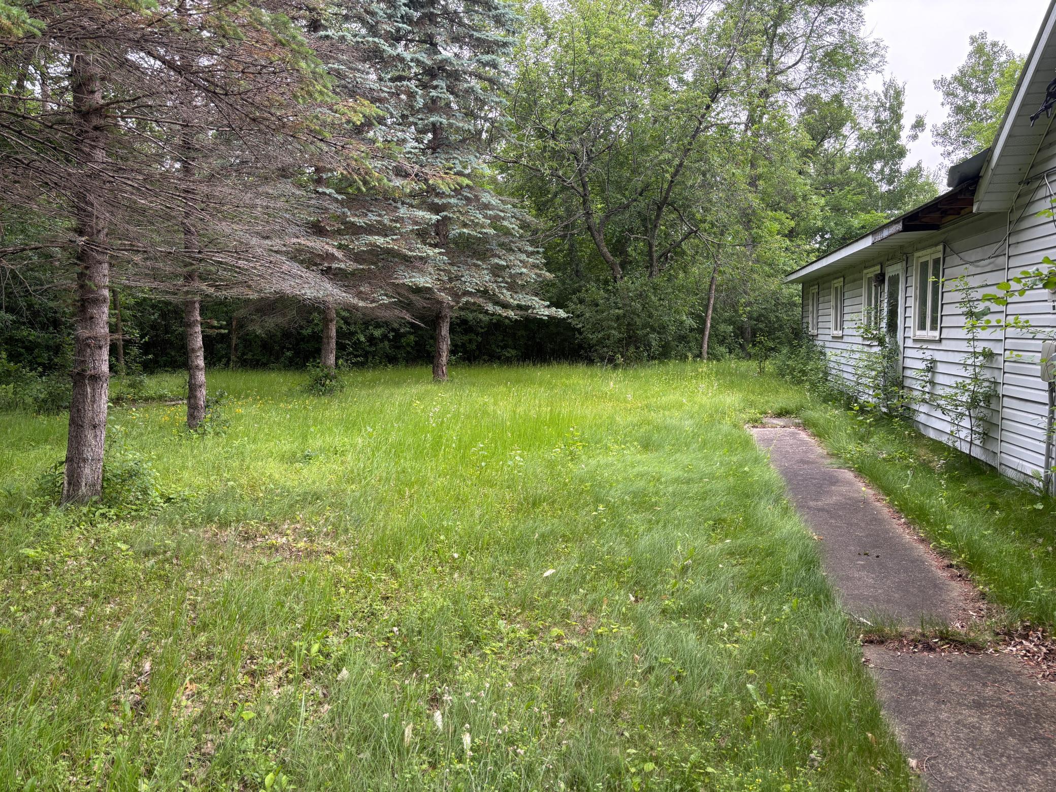 main property photo 28