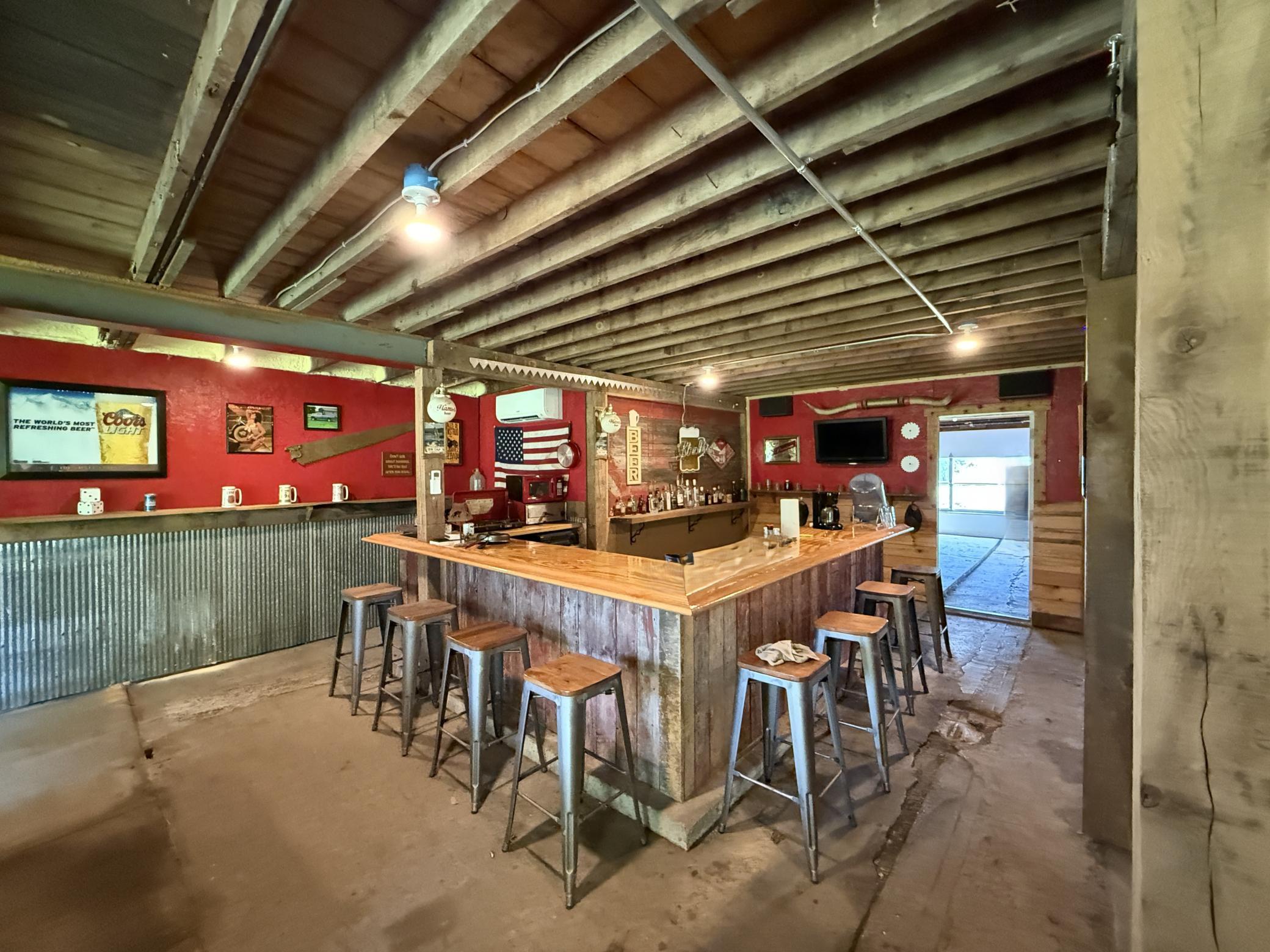 main property photo 10