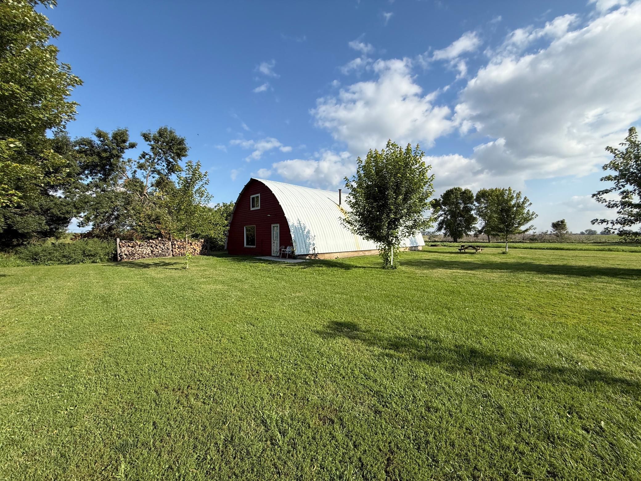 main property photo 6