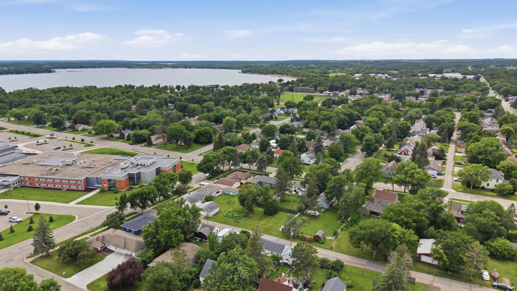main property photo 32