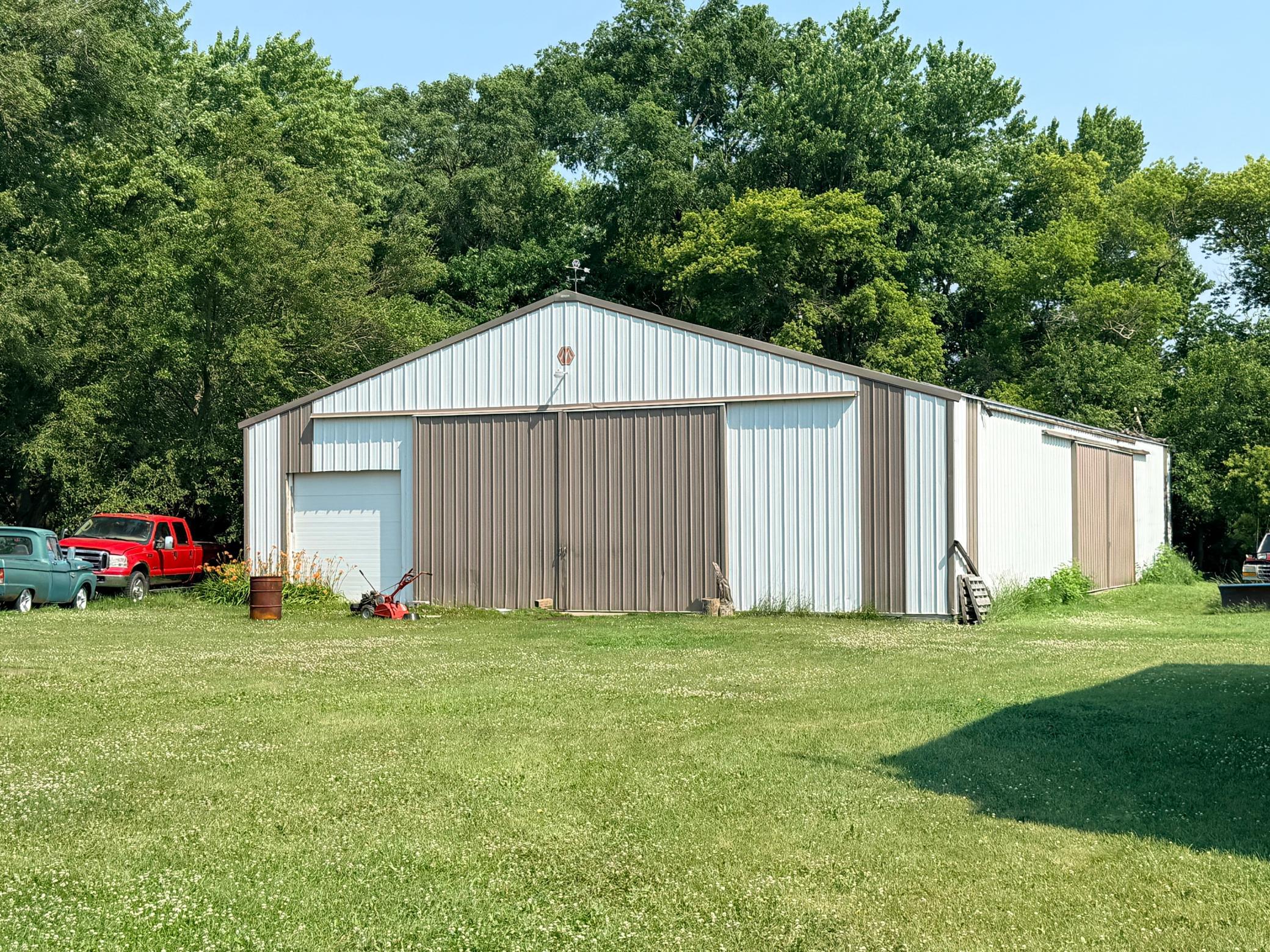 main property photo 24