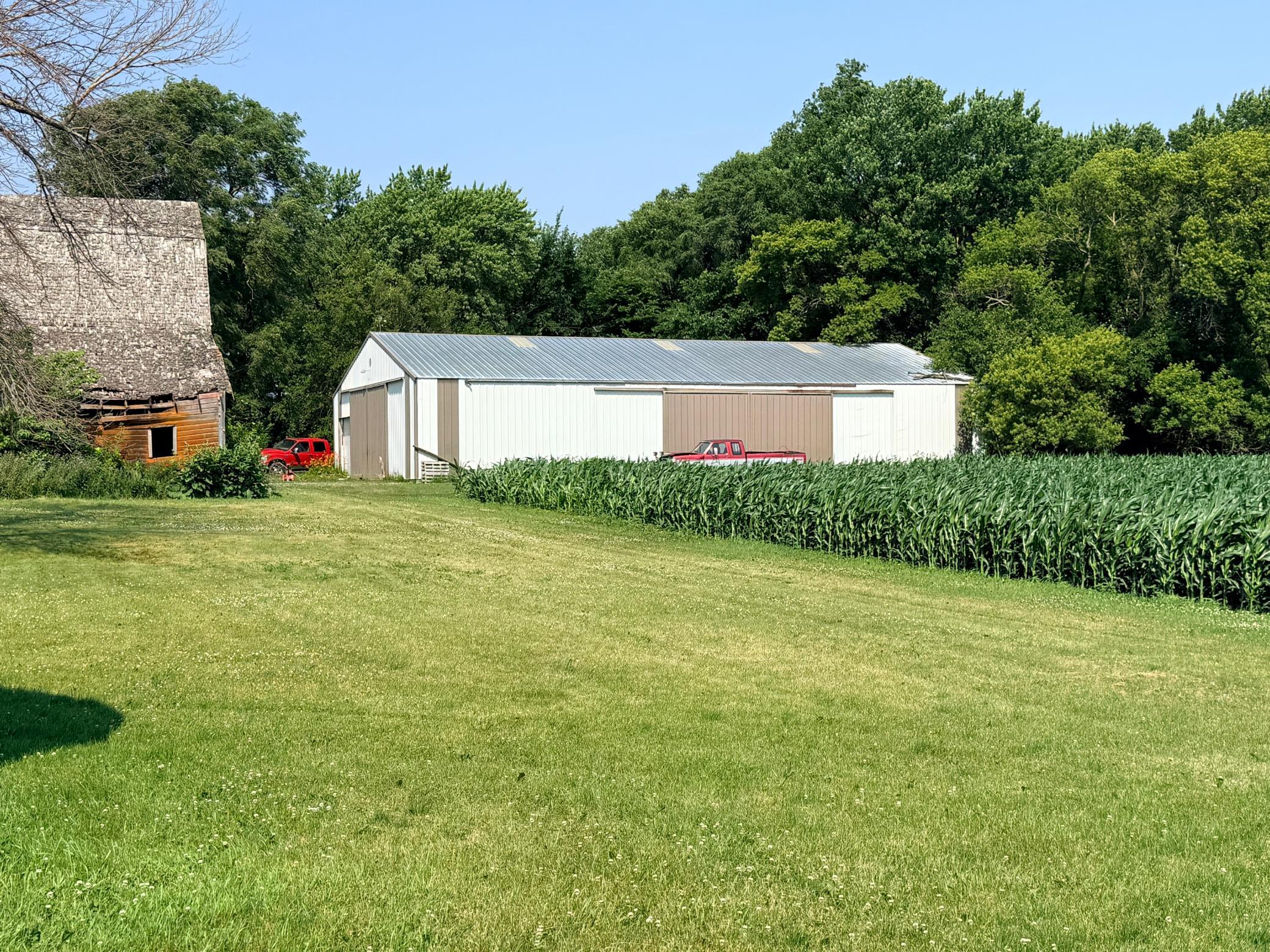 main property photo 25