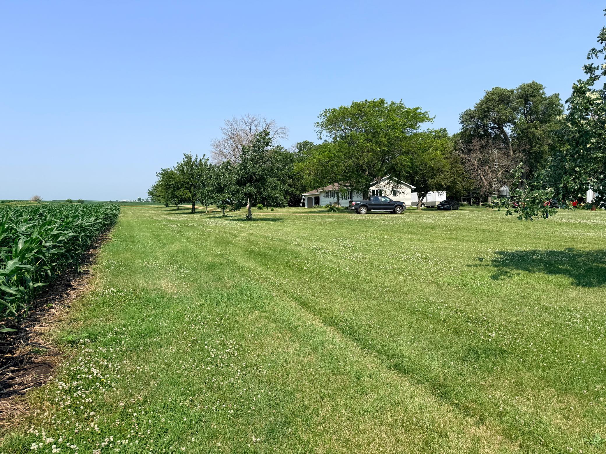 main property photo 30