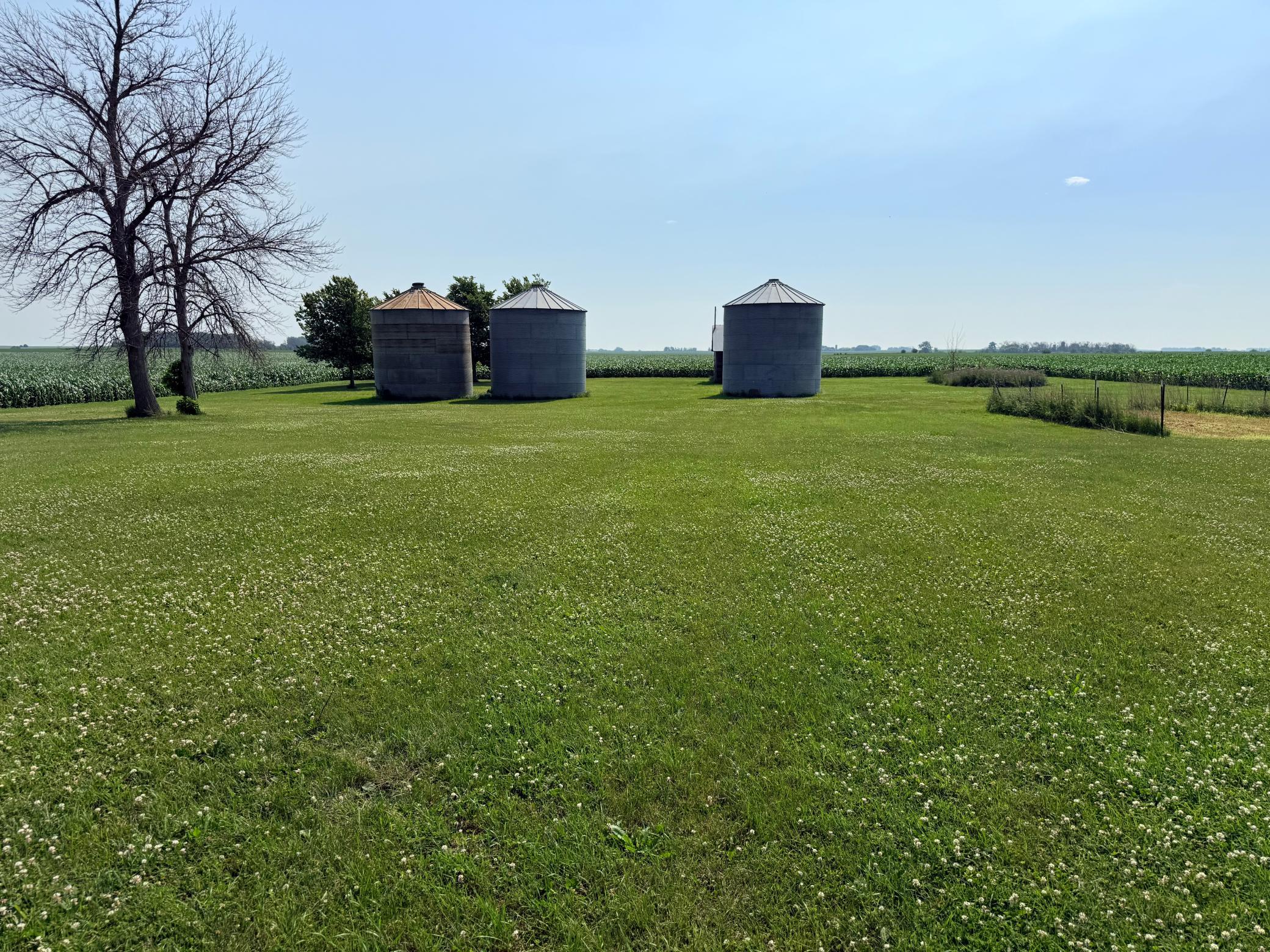 main property photo 32