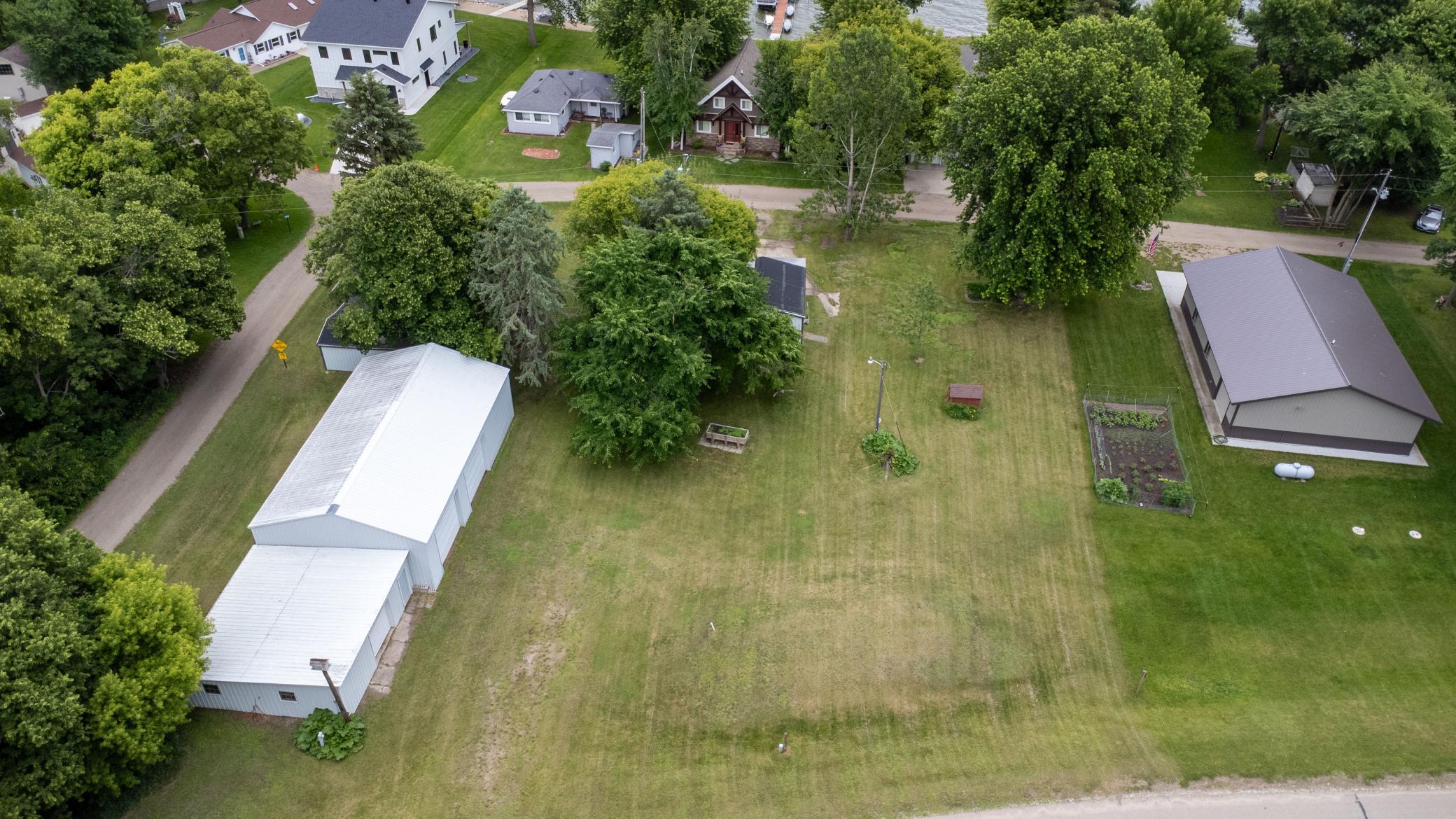 main property photo 57