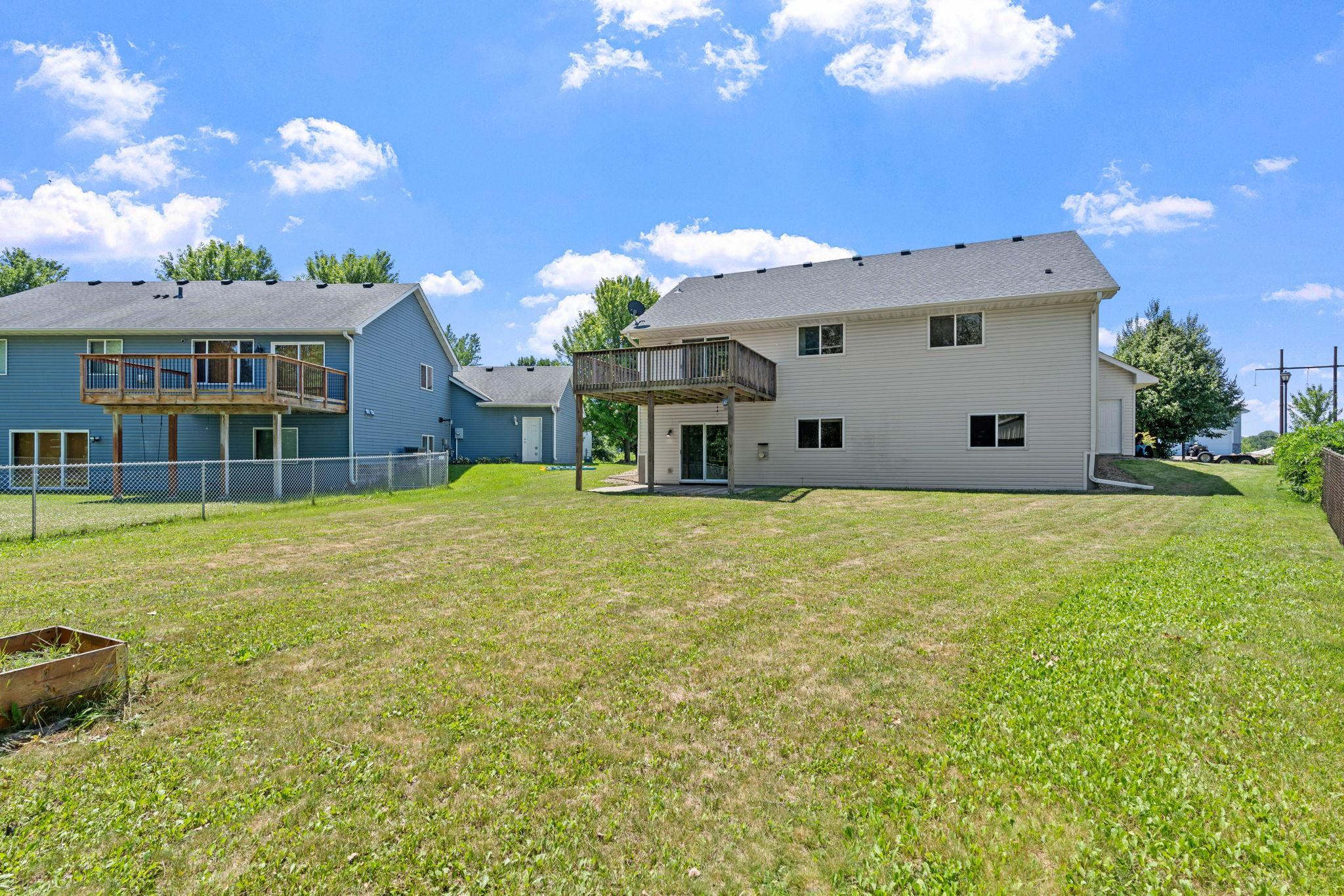 main property photo 50