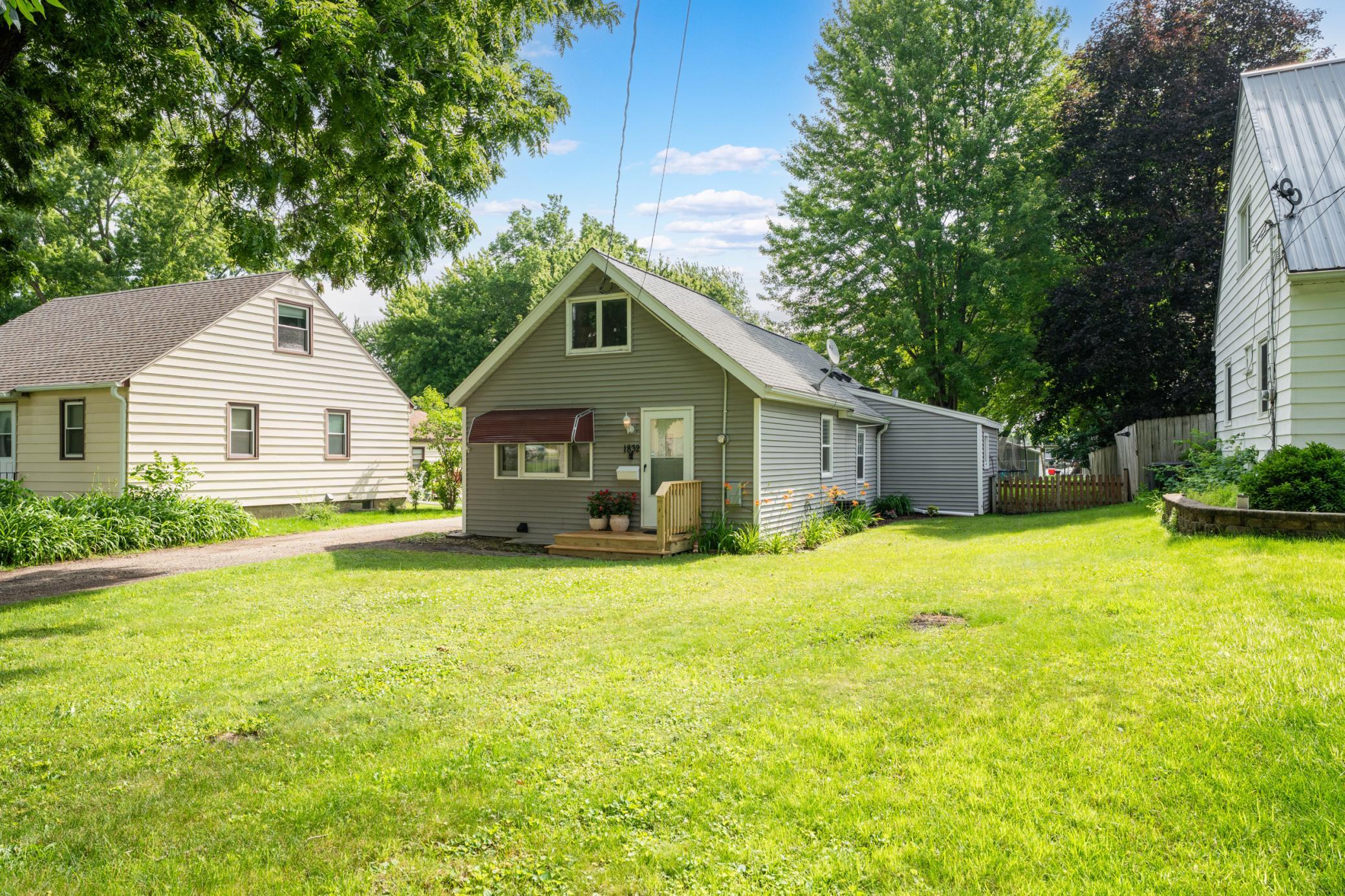 main property photo 36