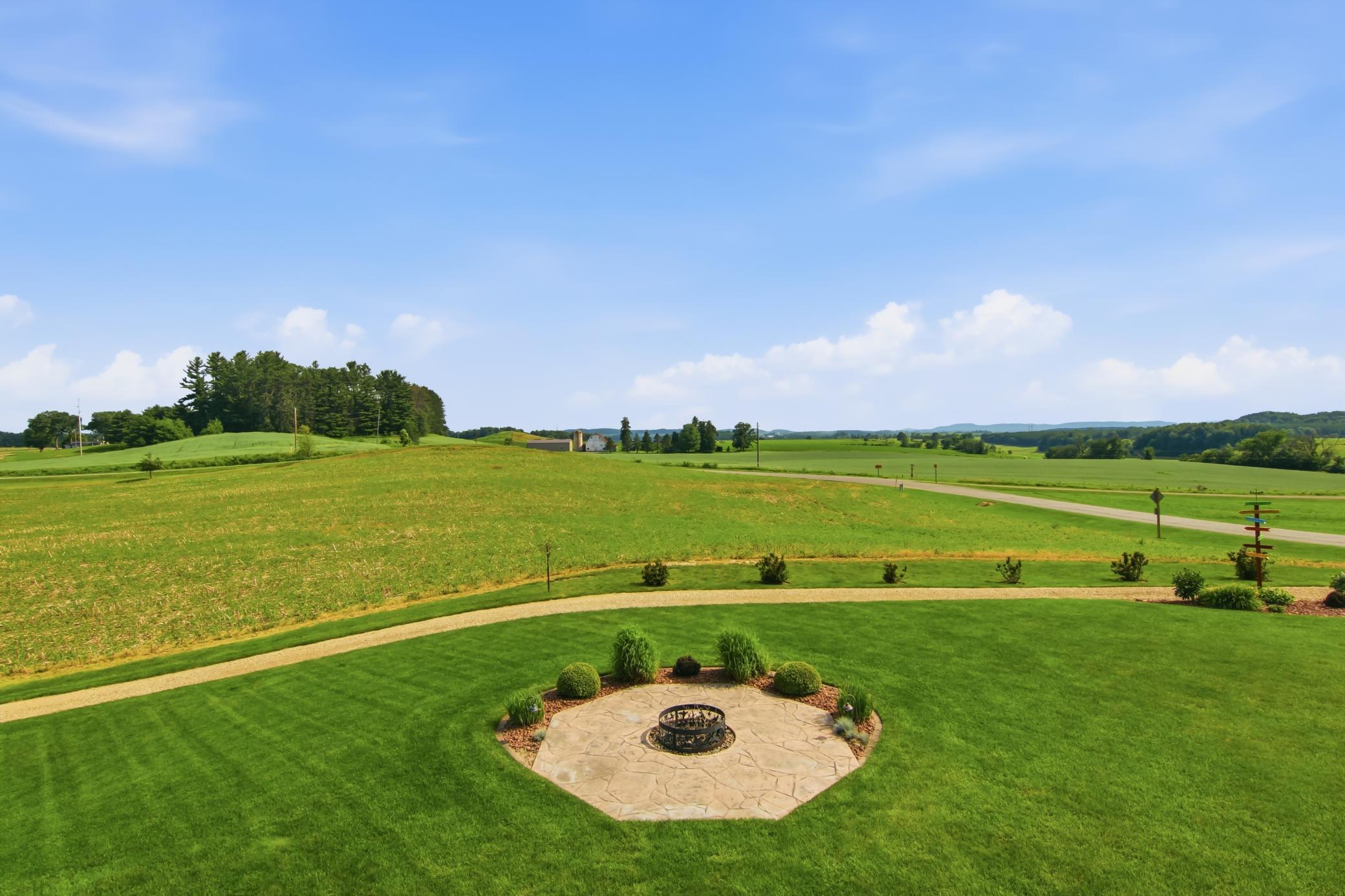 main property photo 34
