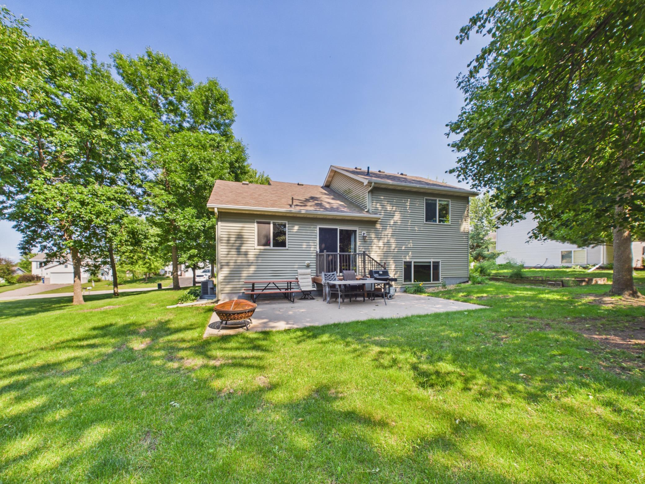 main property photo 30