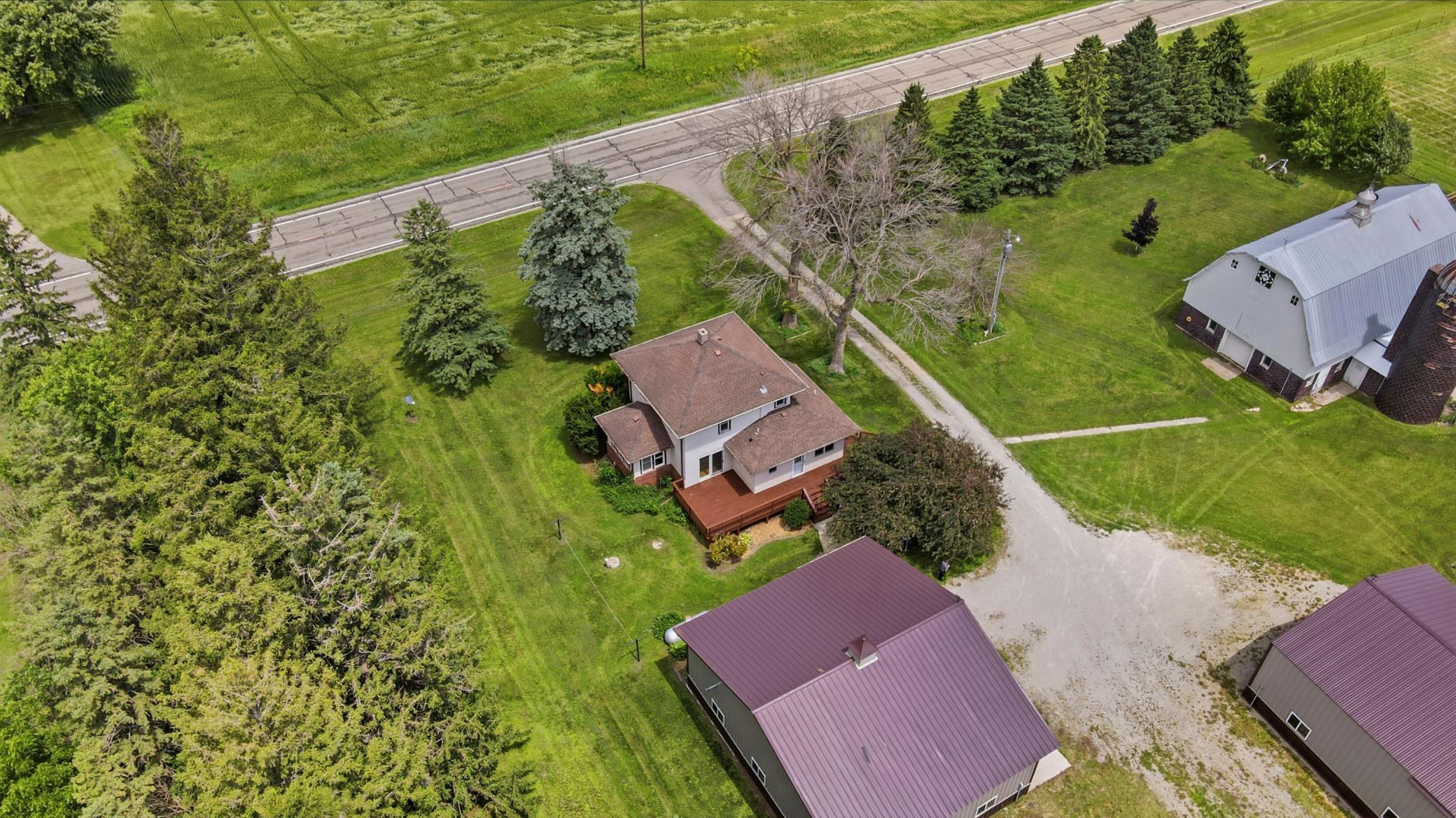 main property photo 34