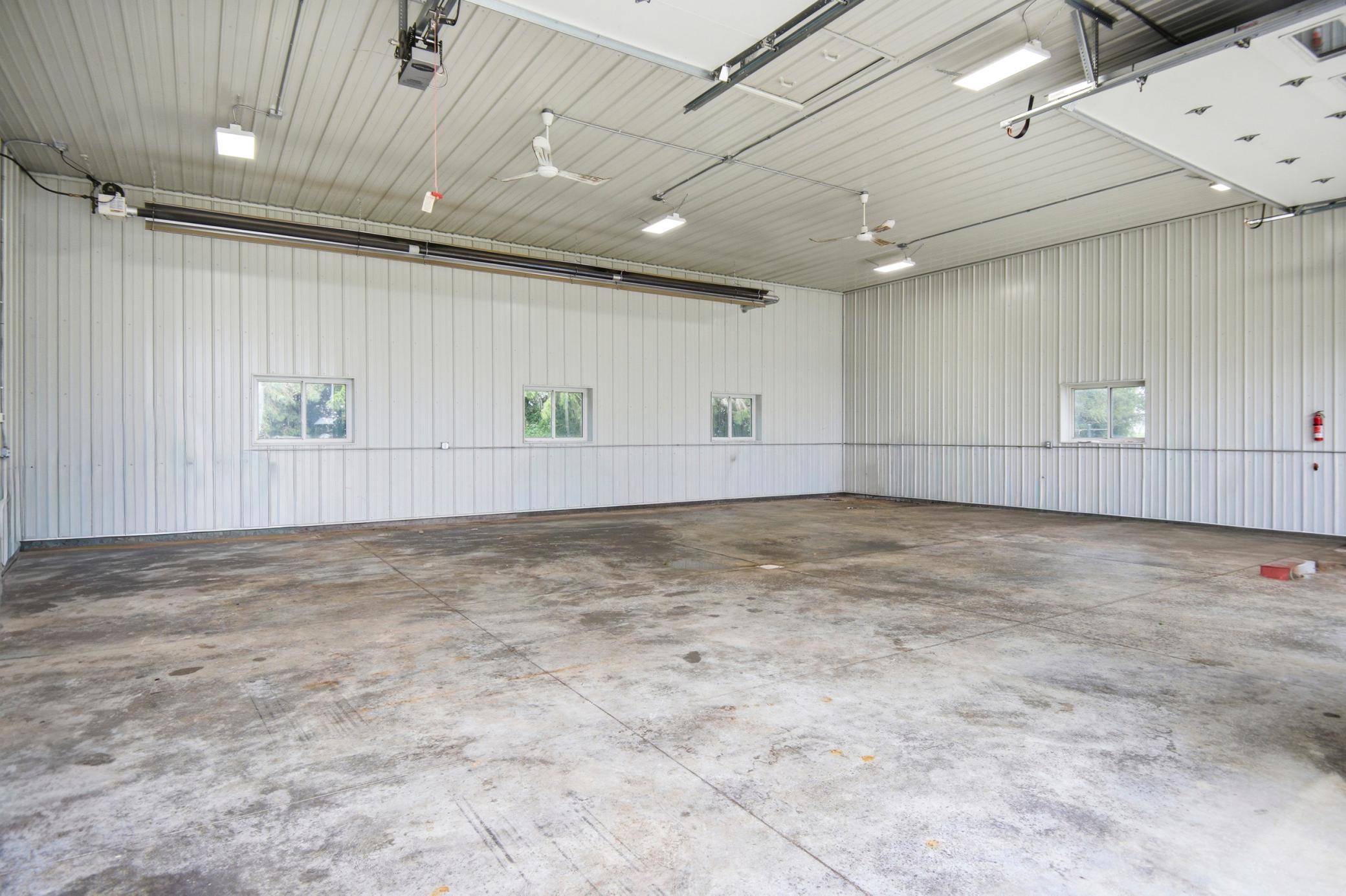 main property photo 50