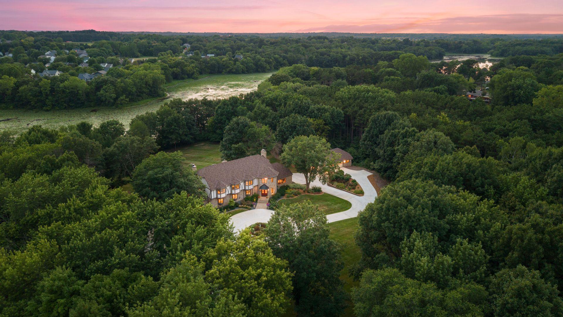 main property photo 4