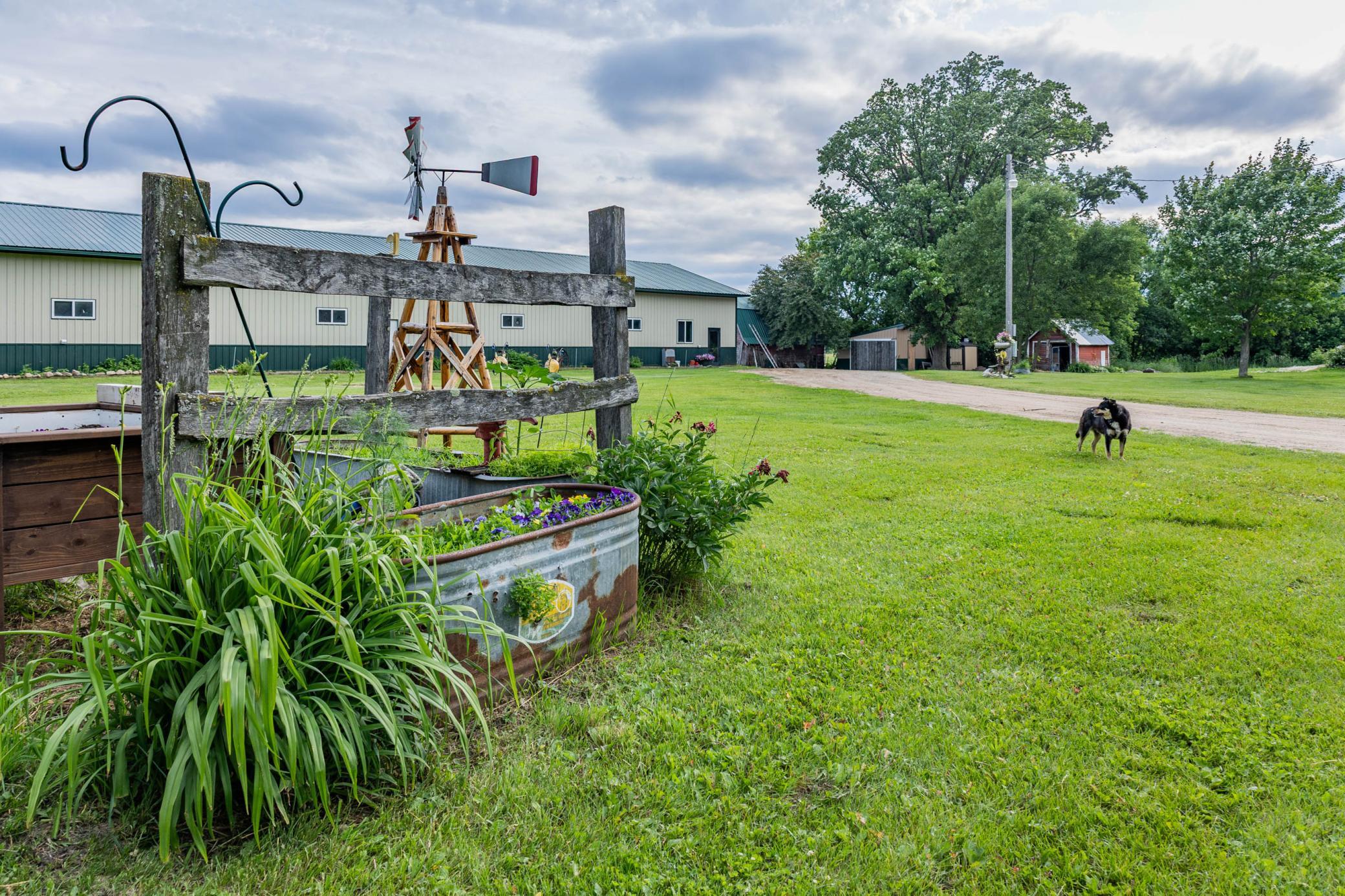main property photo 18