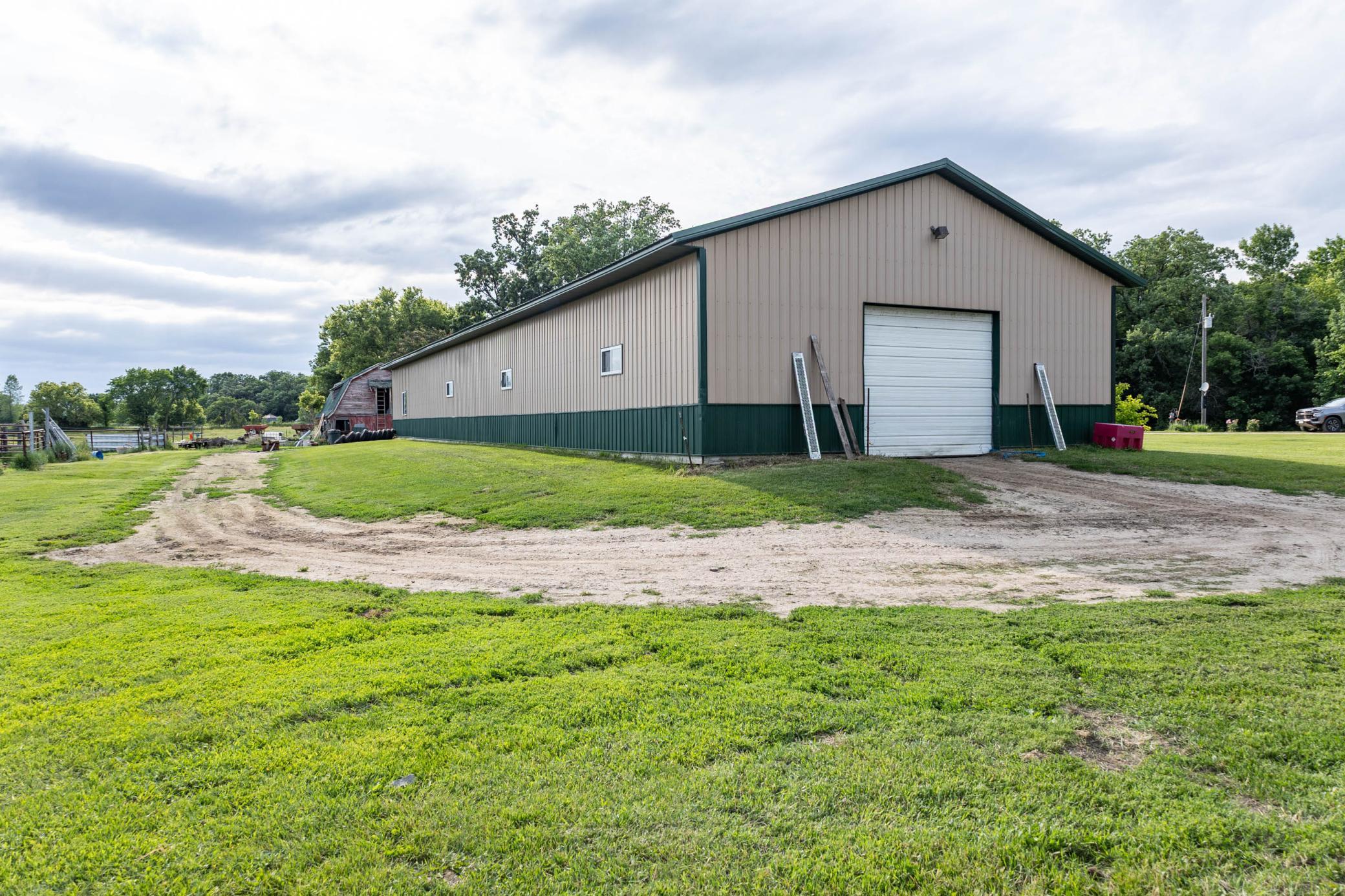 main property photo 19