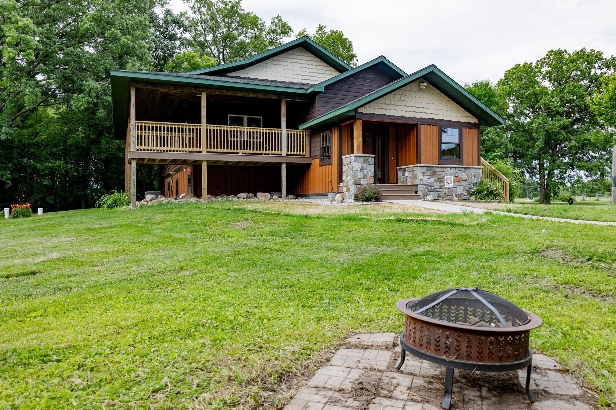 main property photo 4