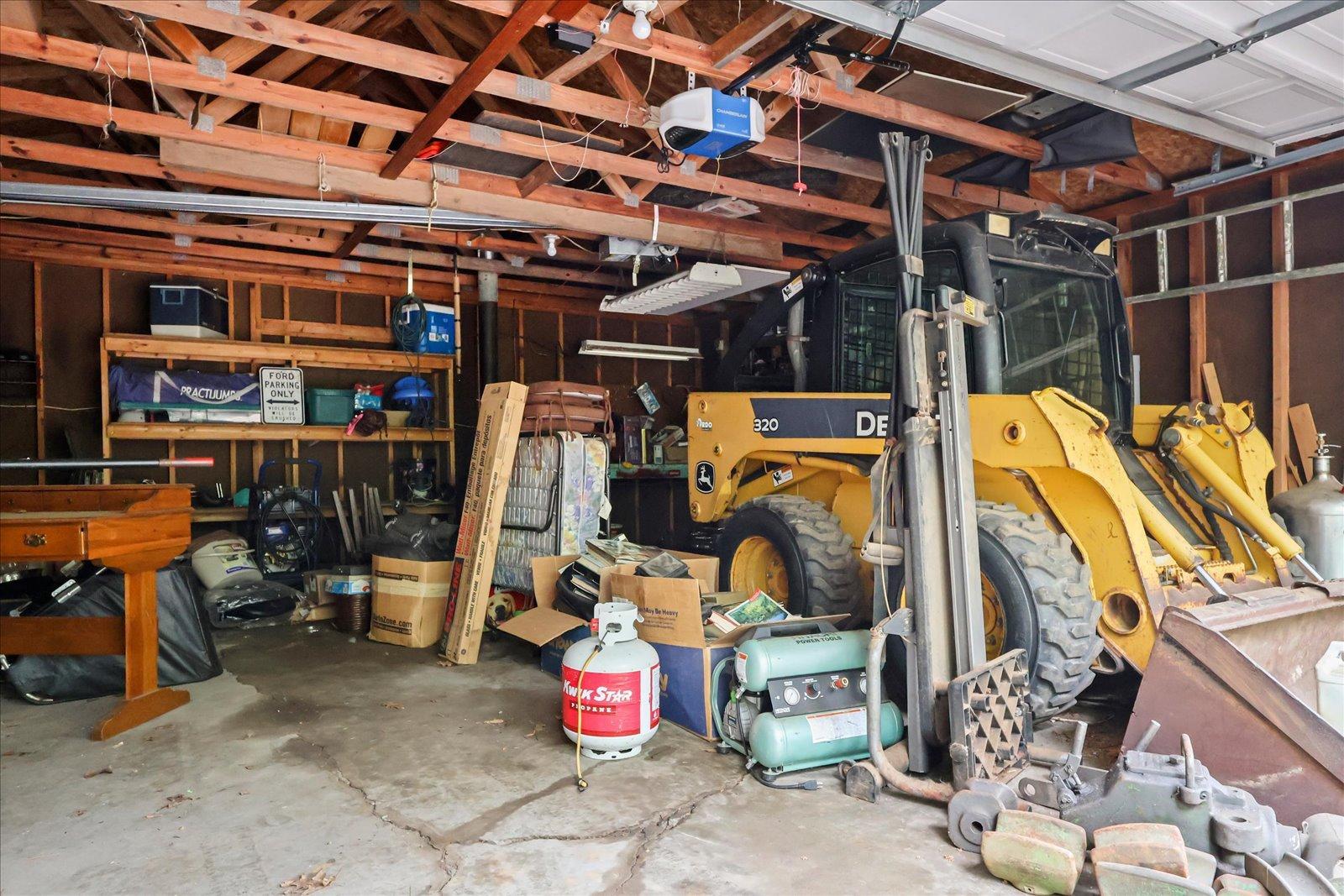 main property photo 90